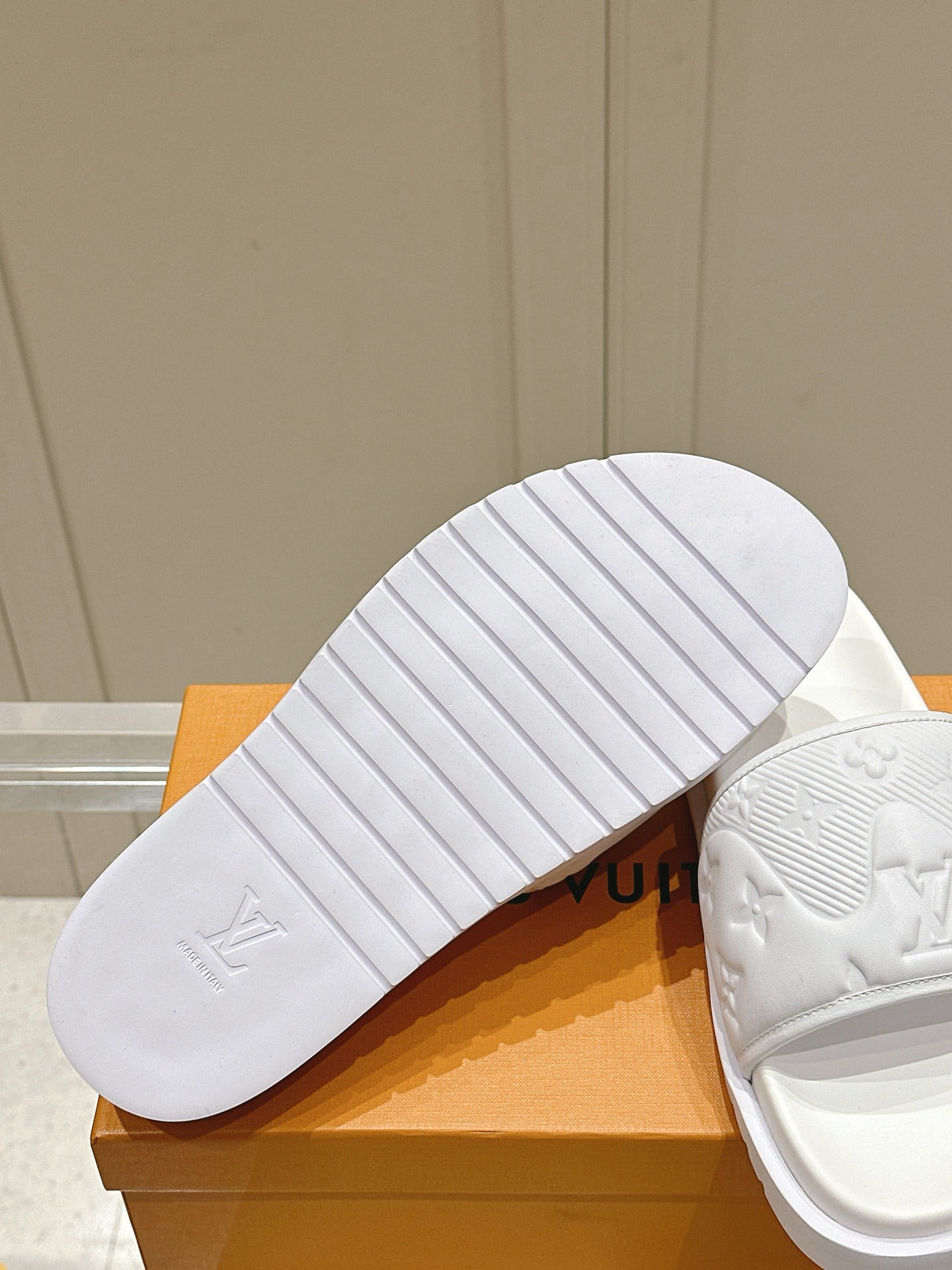 LuxluxHouse Best Quality Women Shoes Hermes