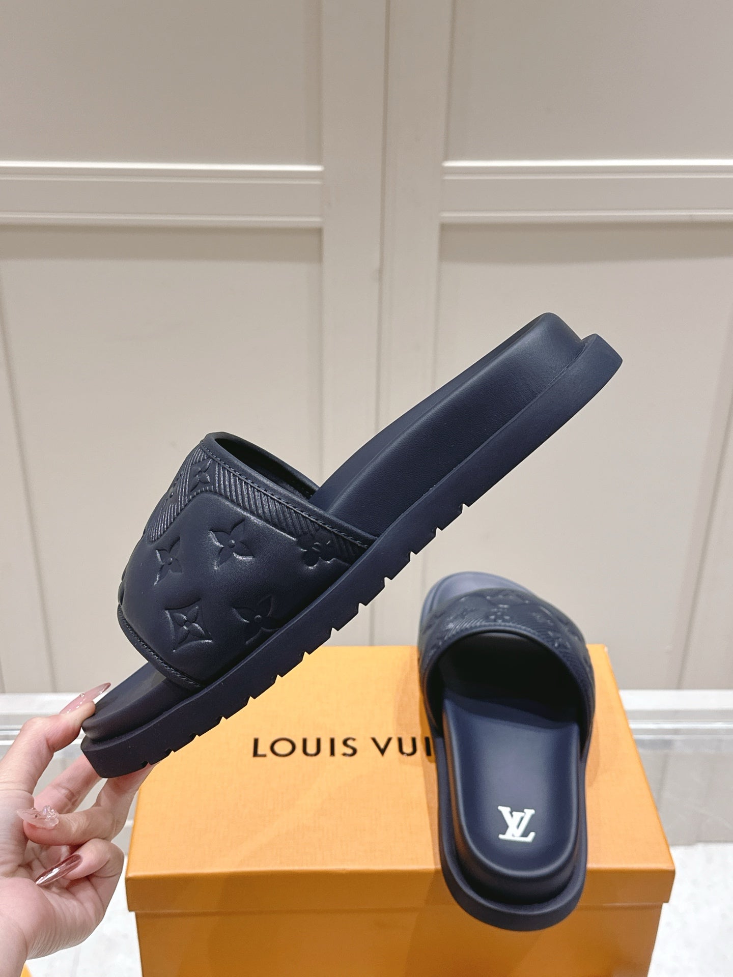 LuxluxHouse Best Quality Women Shoes Hermes