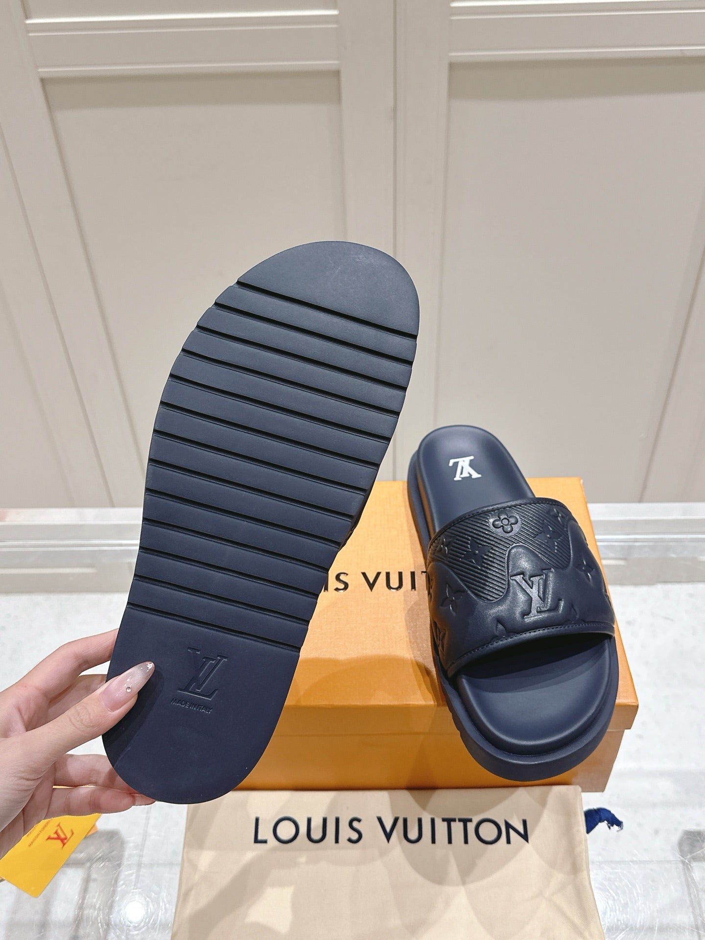 LuxluxHouse Best Quality Women Shoes Hermes