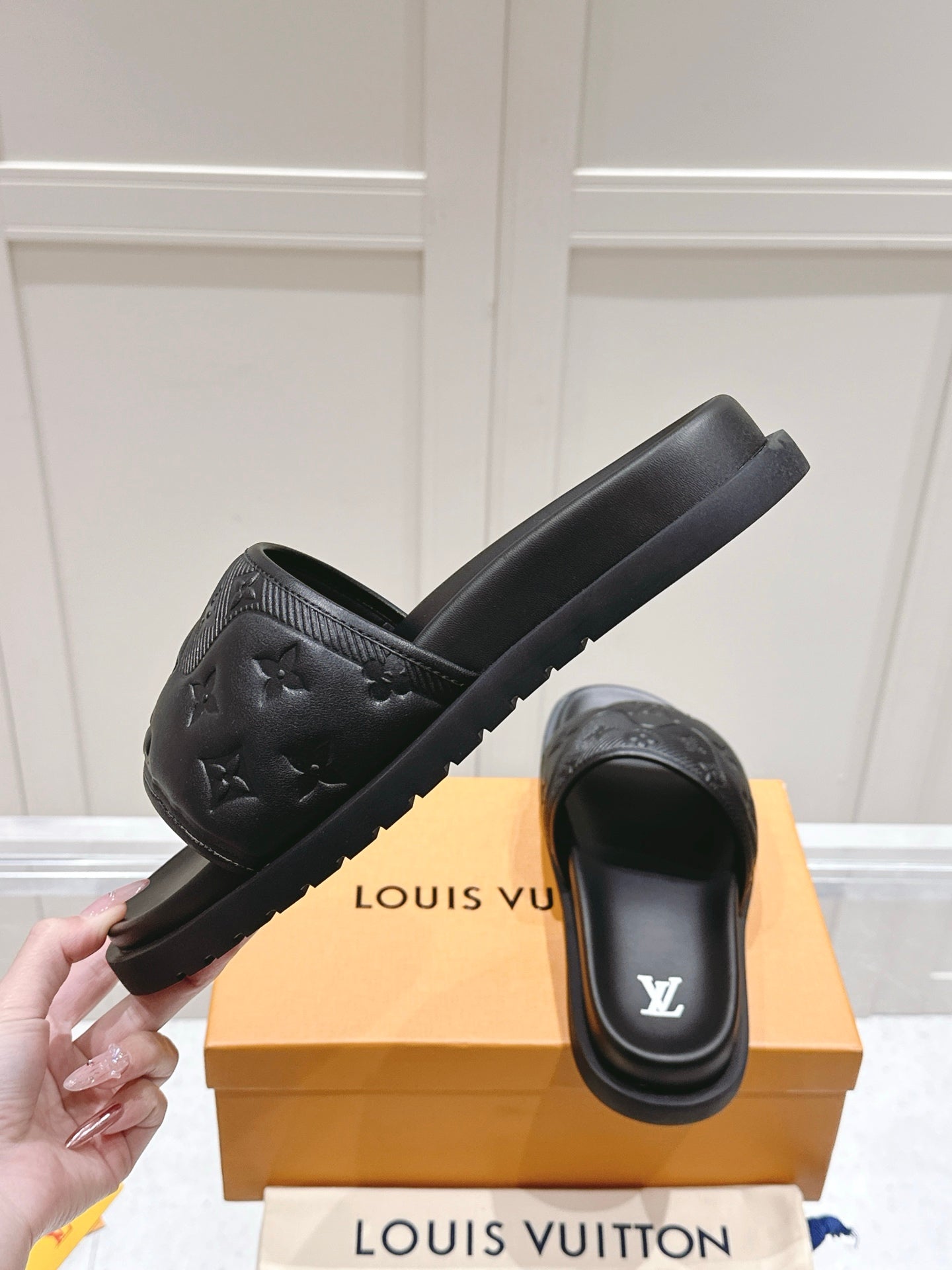 LuxluxHouse Best Quality Women Shoes Hermes