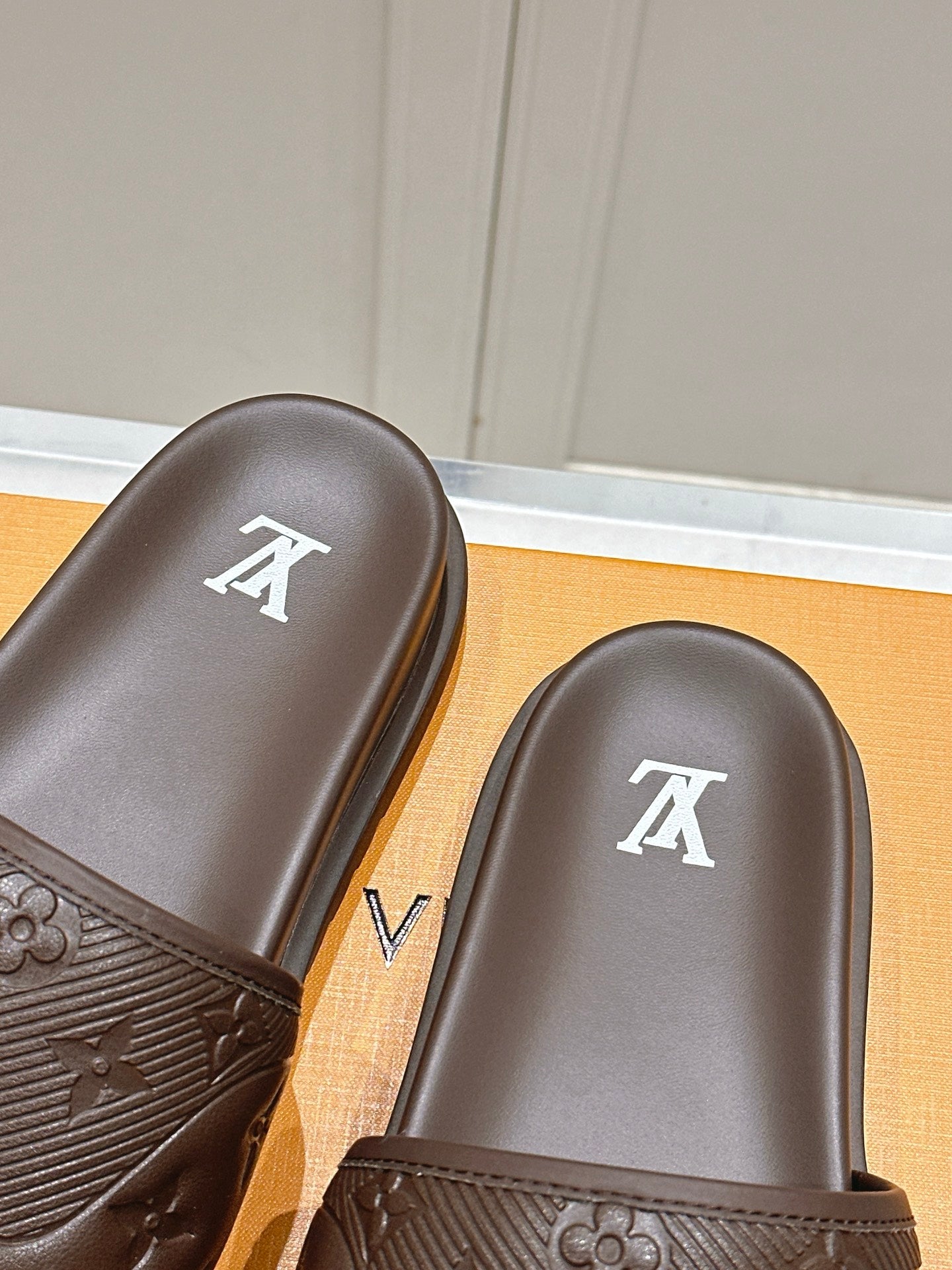 LuxluxHouse Best Quality Women Shoes Hermes