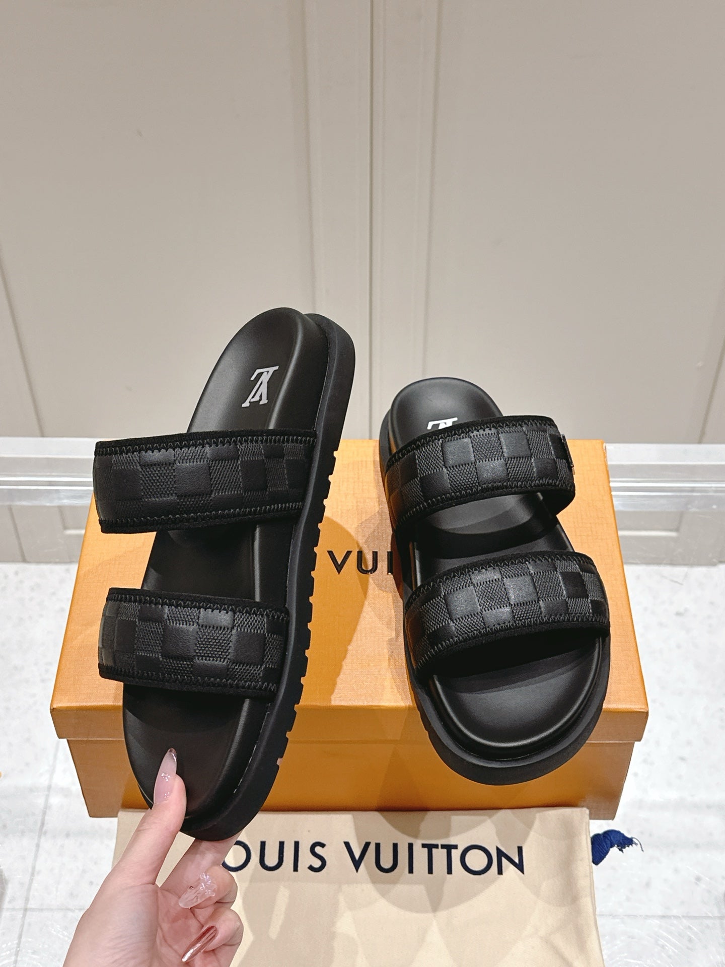 LuxluxHouse Best Quality Women Shoes Hermes