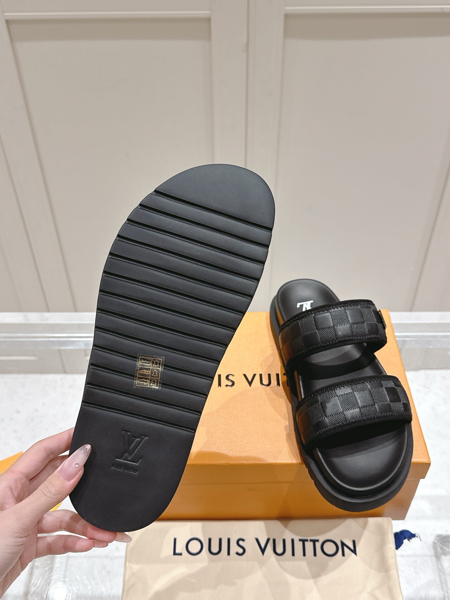 LuxluxHouse Best Quality Women Shoes Hermes