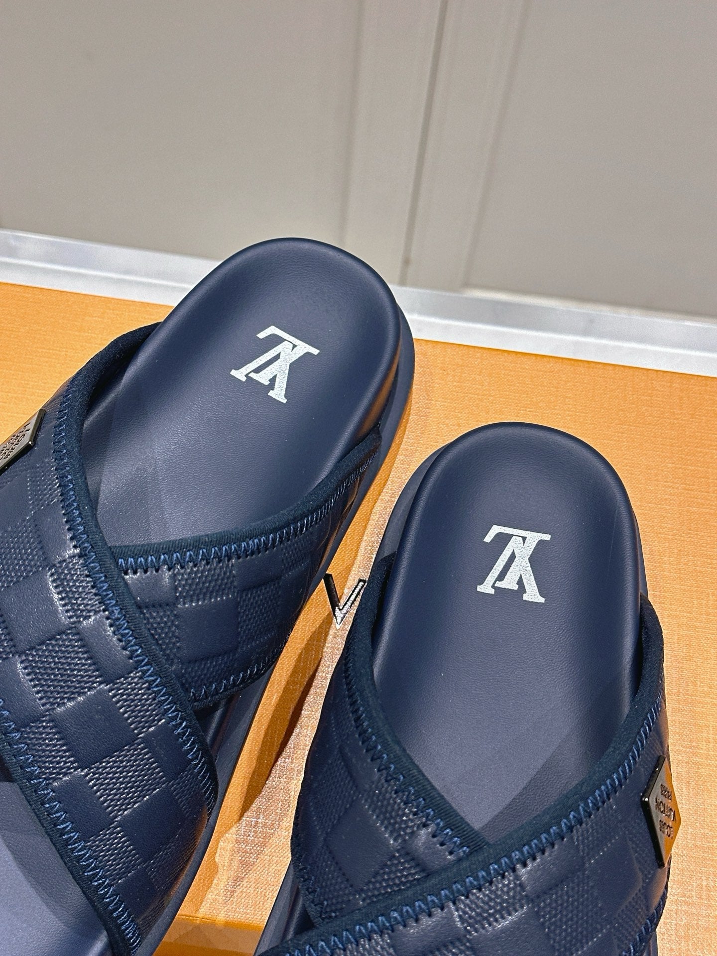 LuxluxHouse Best Quality Women Shoes Hermes