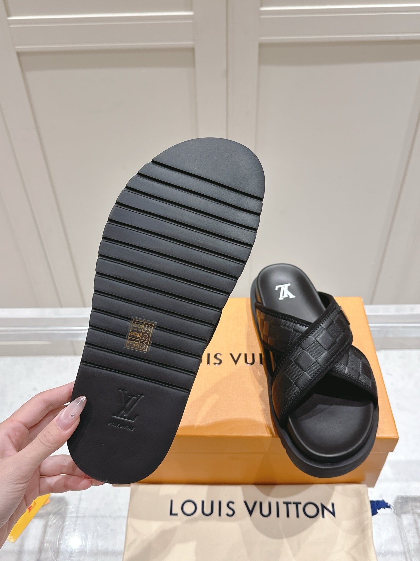 LuxluxHouse Best Quality Women Shoes Hermes