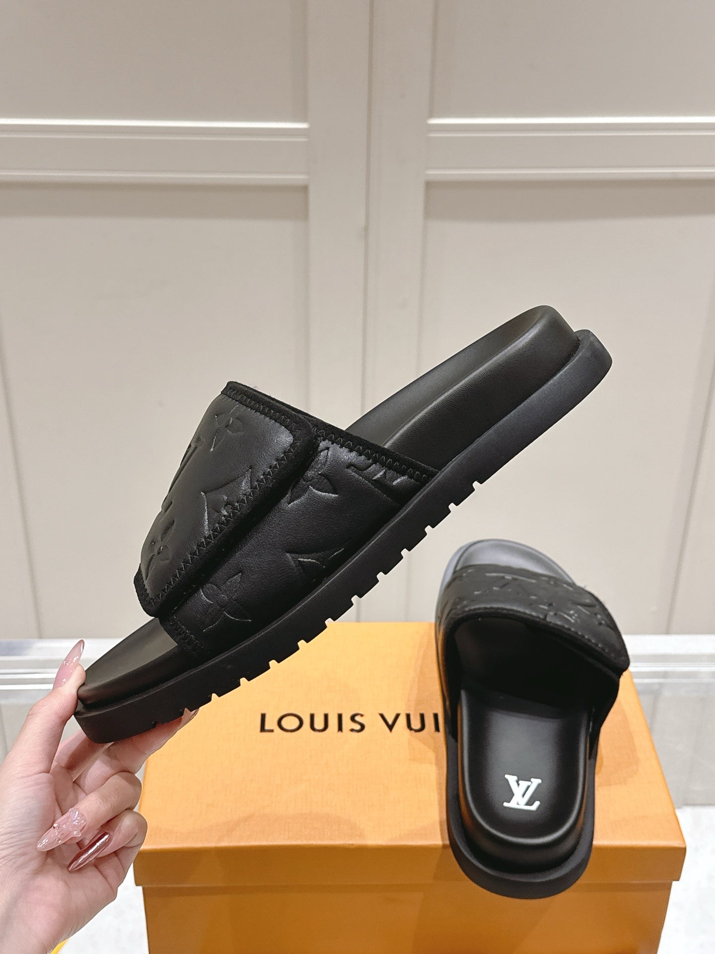 LuxluxHouse Best Quality Women Shoes Hermes