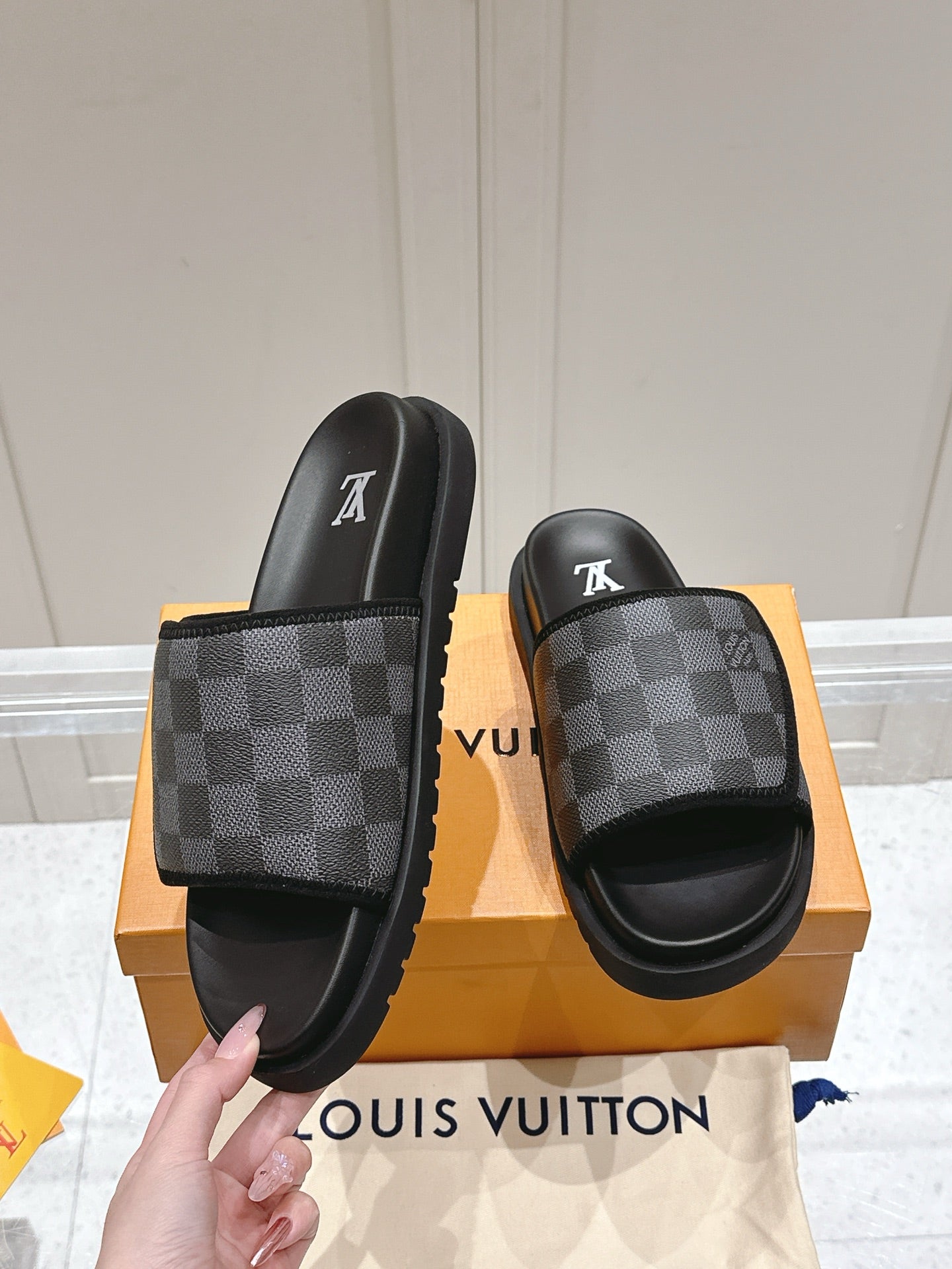 LuxluxHouse Best Quality Women Shoes Hermes