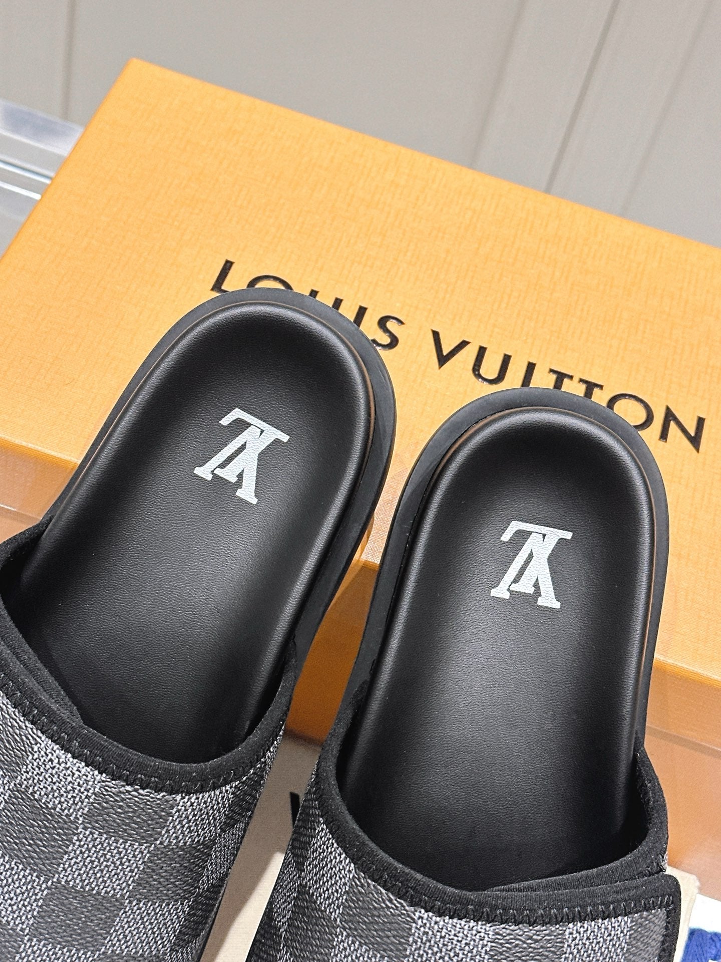 LuxluxHouse Best Quality Women Shoes Hermes