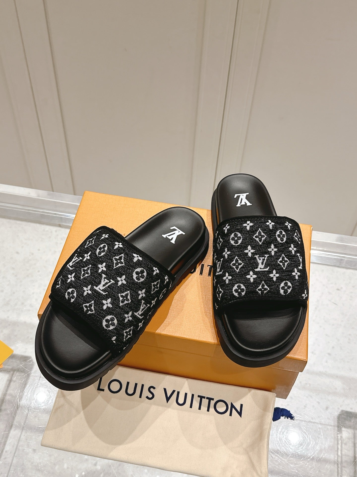 LuxluxHouse Best Quality Women Shoes Hermes