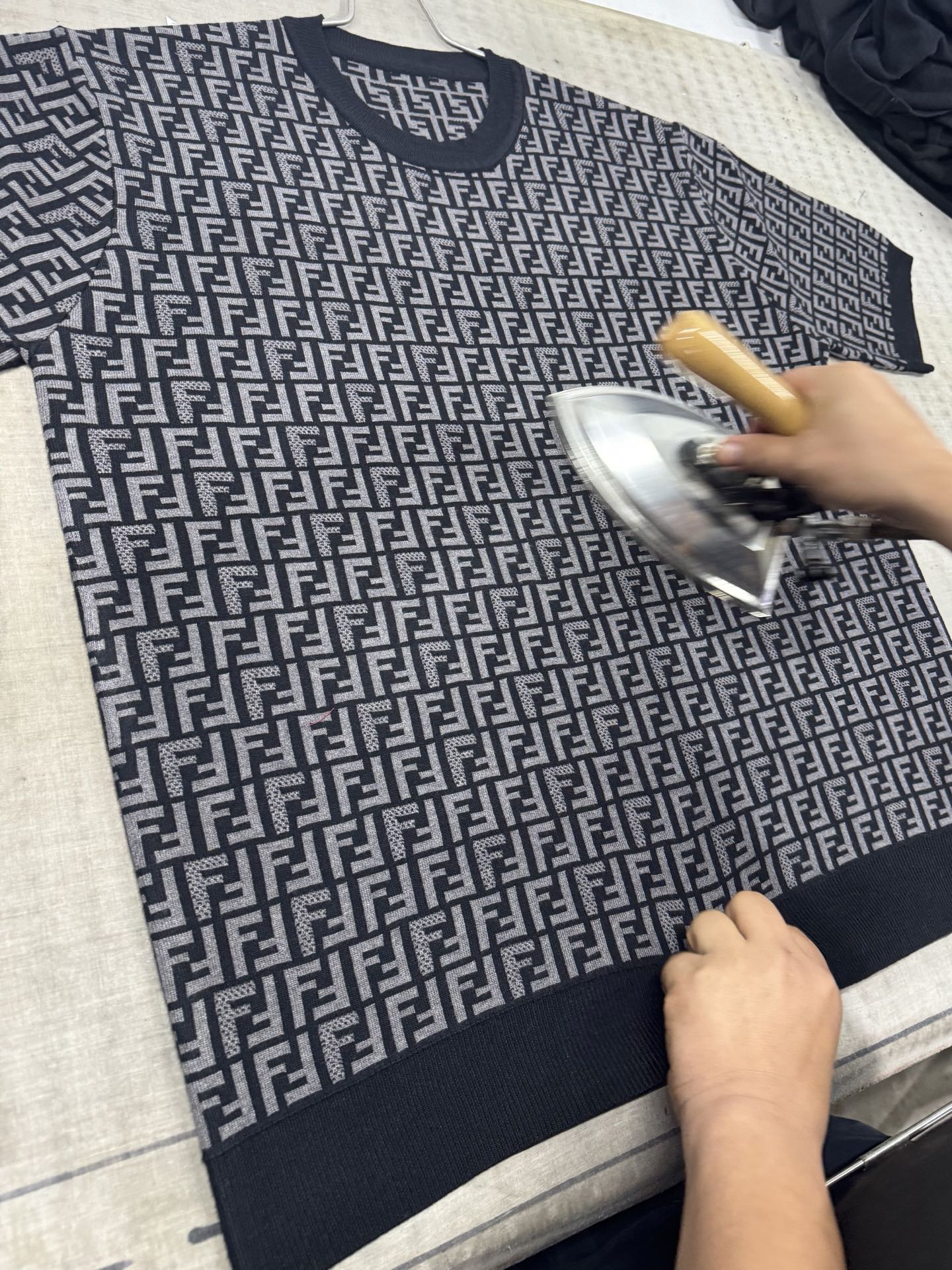 LuxluxHouse Best Quality Clothes Fendi T-shirt