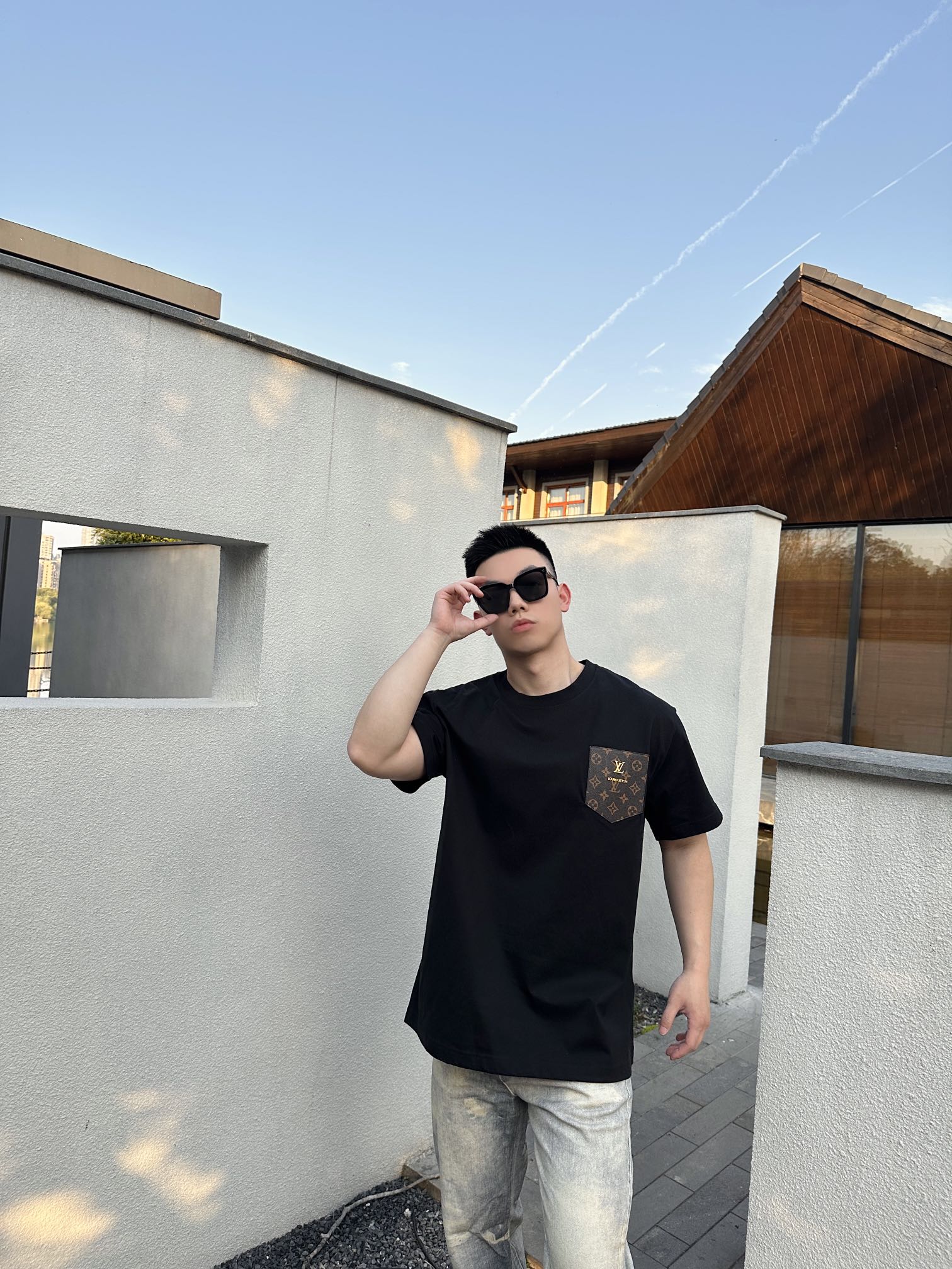 LuxluxHouse Best Quality Clothes T-shirt Louis Vuitton