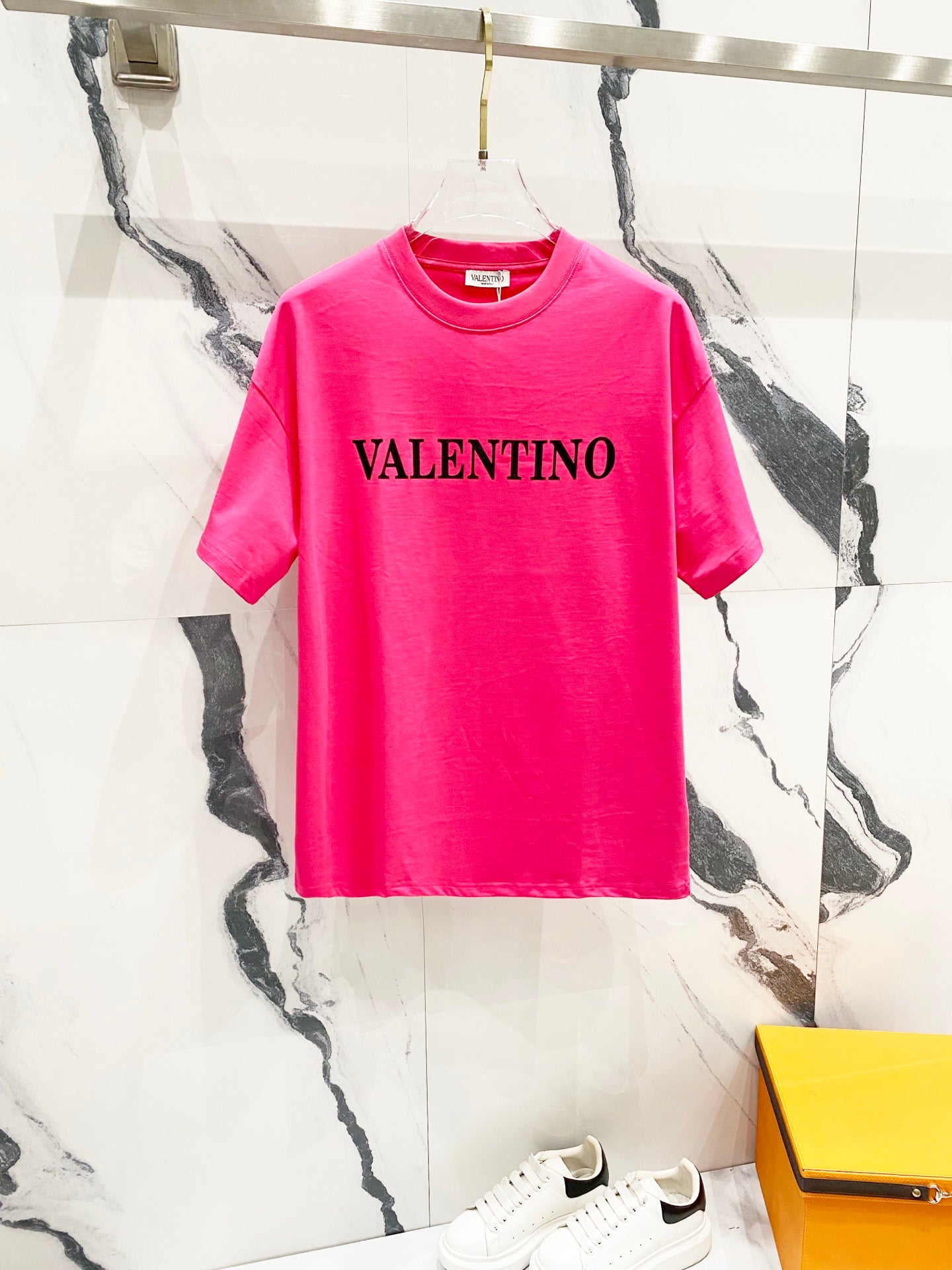LuxluxHouse Best Quality Clothes Valentino T-shirt