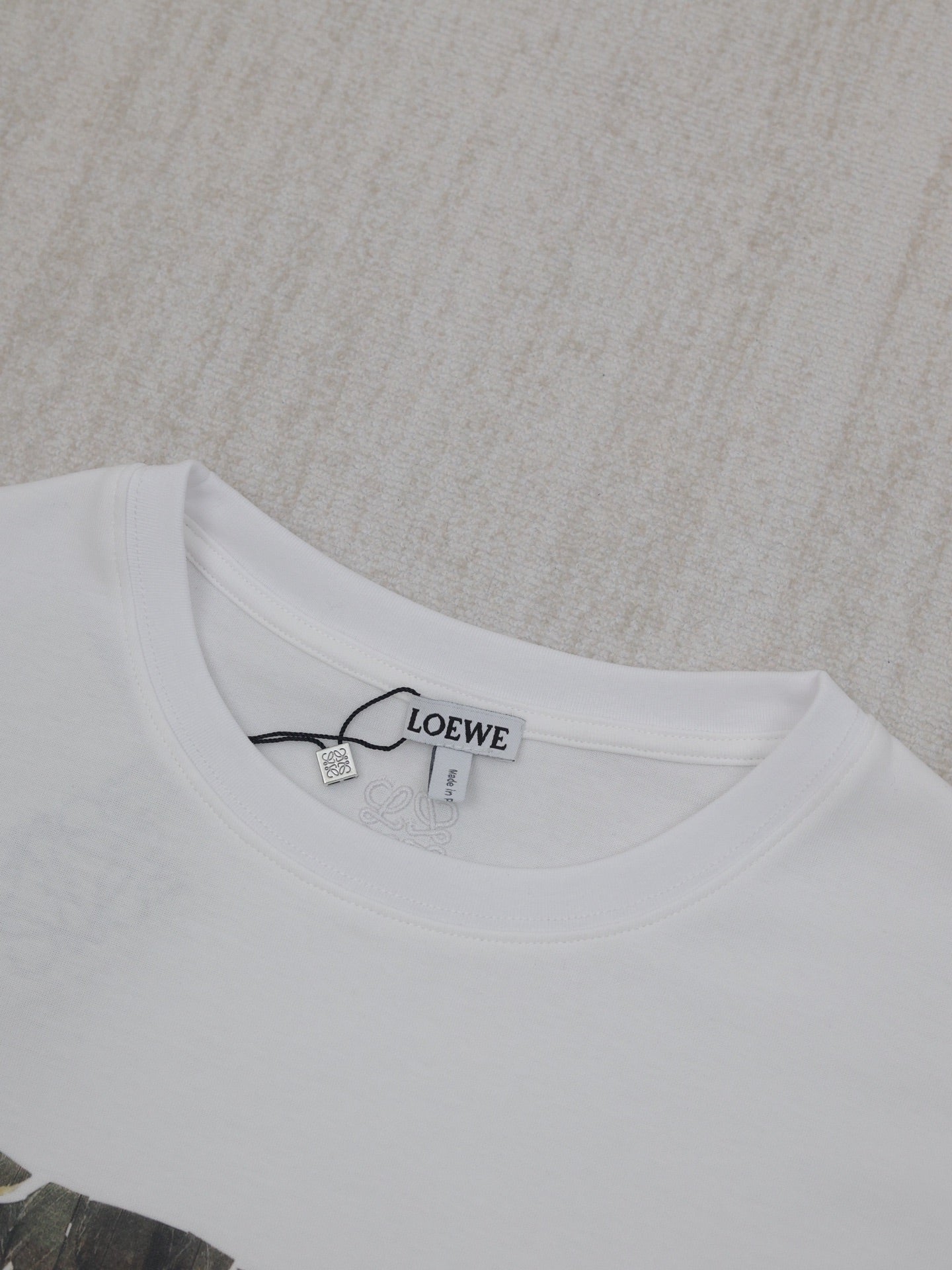 LuxluxHouse Best Quality Clothes T-shirt Loewe