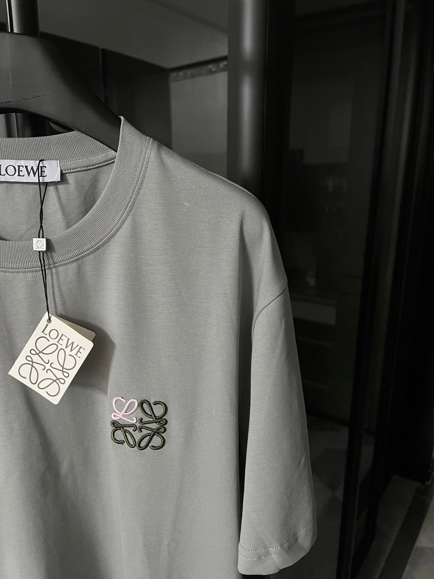 LuxluxHouse Best Quality Clothes T-shirt Loewe