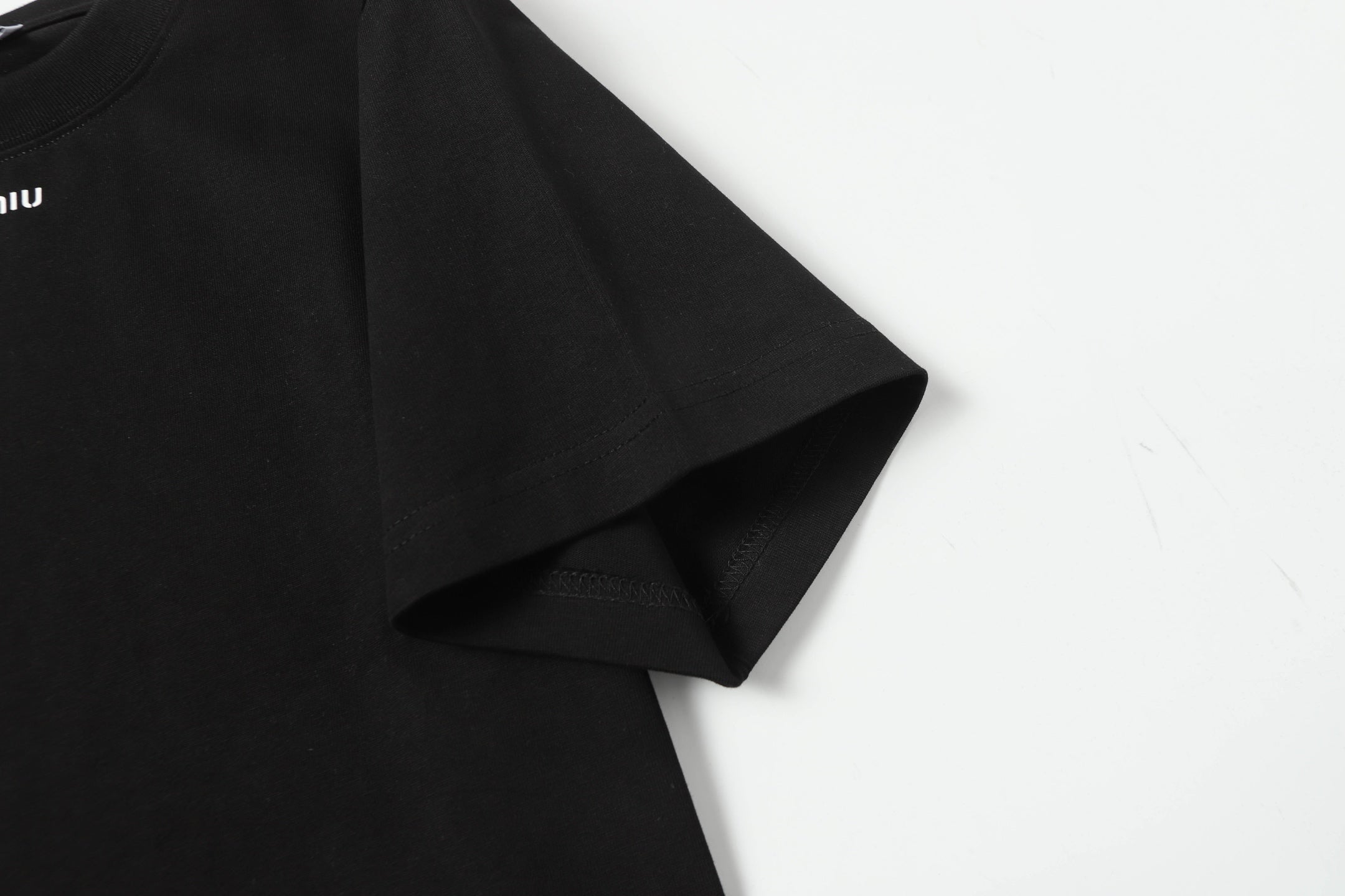 LuxluxHouse Best Quality Clothes Miu Miu T-shirt