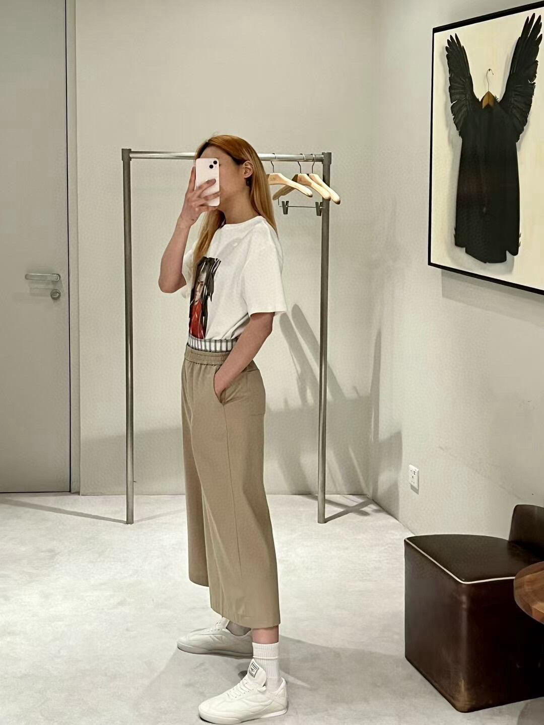 LuxluxHouse Best Quality Clothes T-shirt Loewe