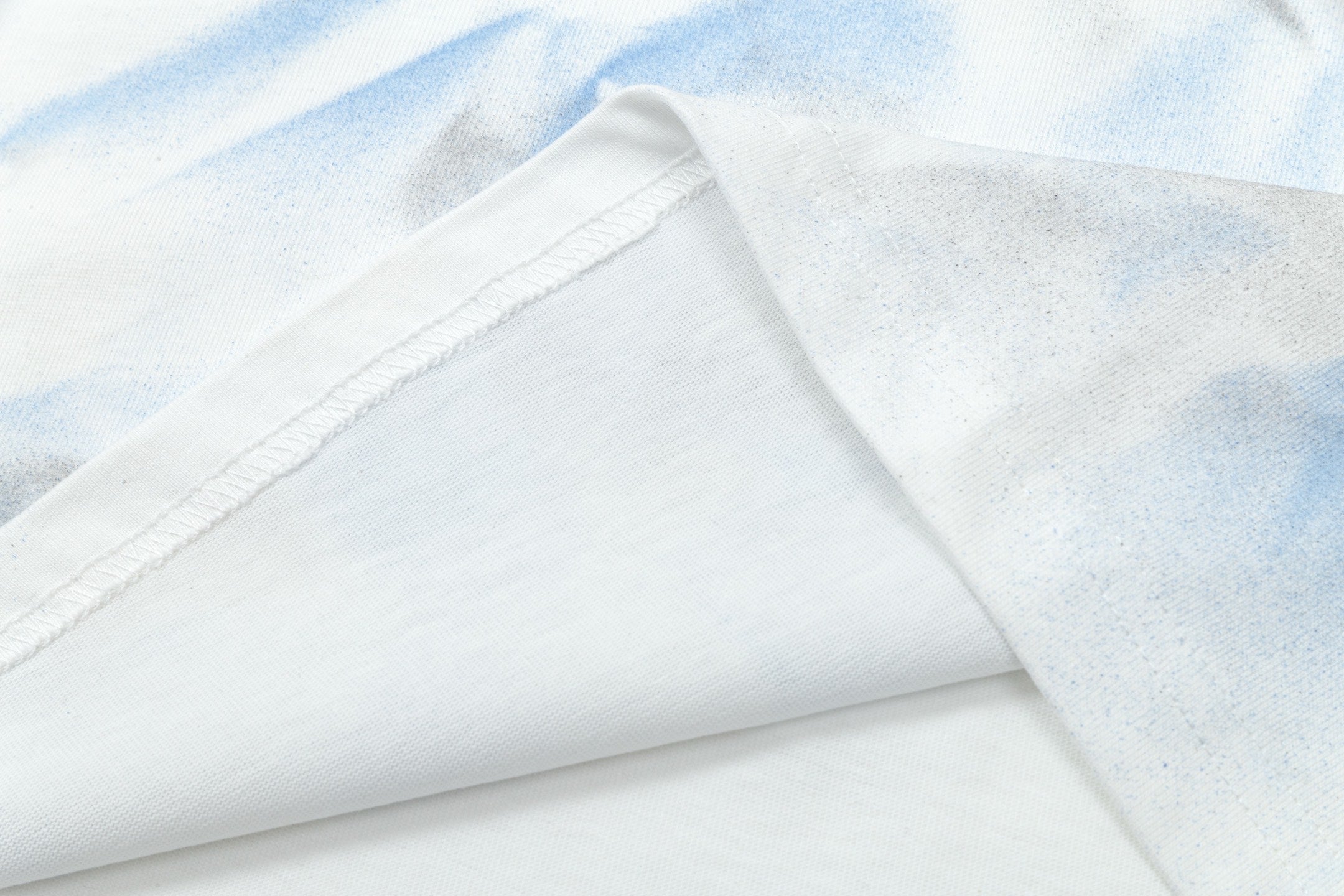 LuxluxHouse Best Quality Clothes T-shirt Loewe