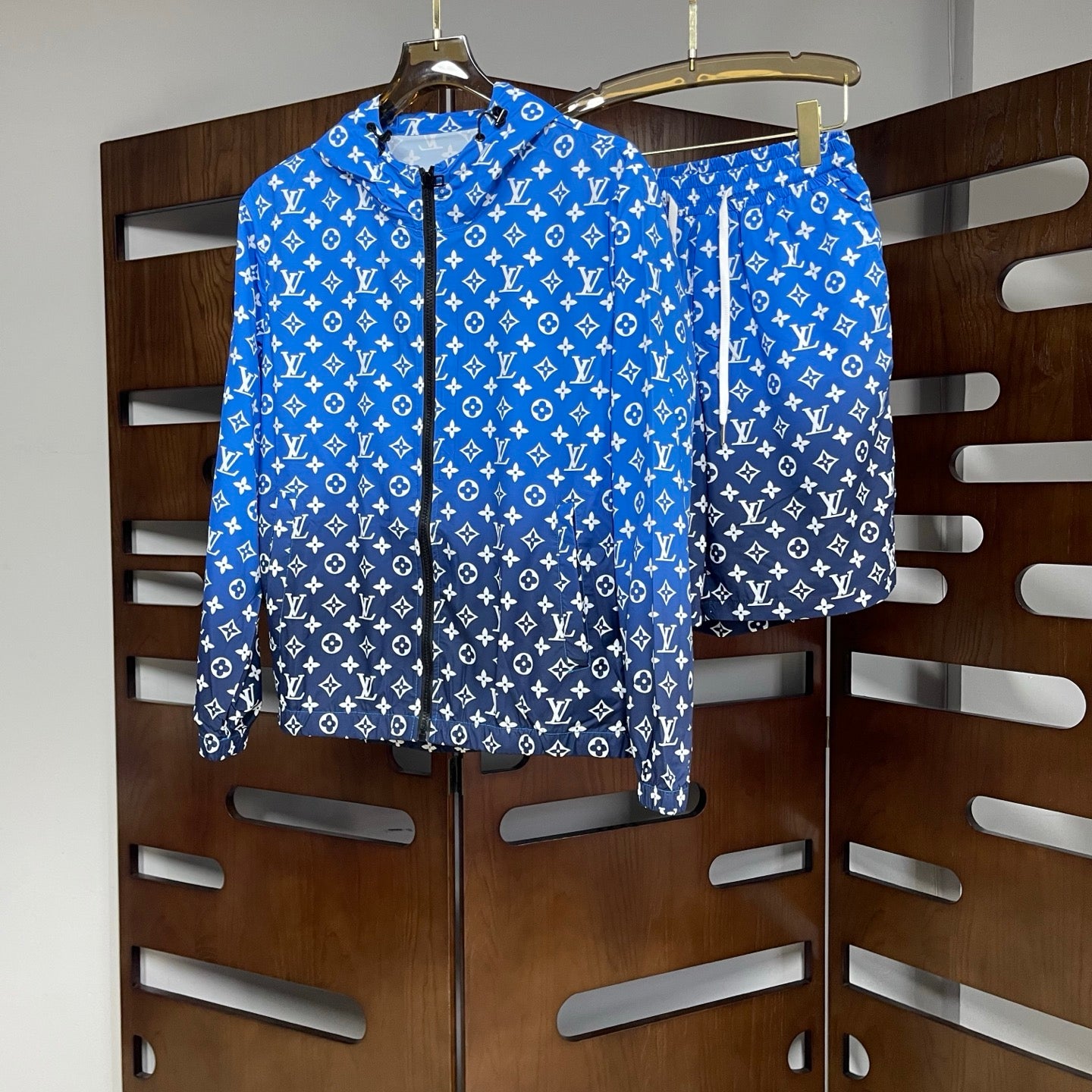 LuxluxHouse Best Quality Clothes Pants Coats & Jackets Louis Vuitton