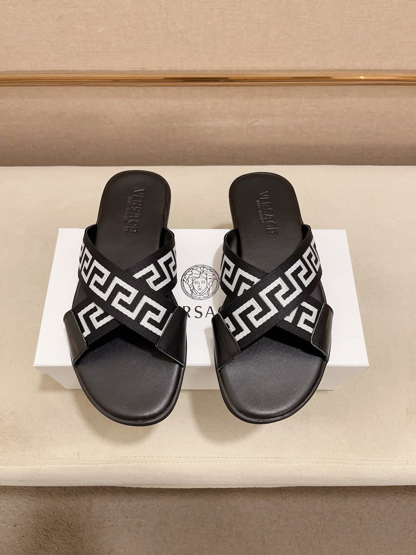 LuxluxHouse Best Quality Sandals Versace