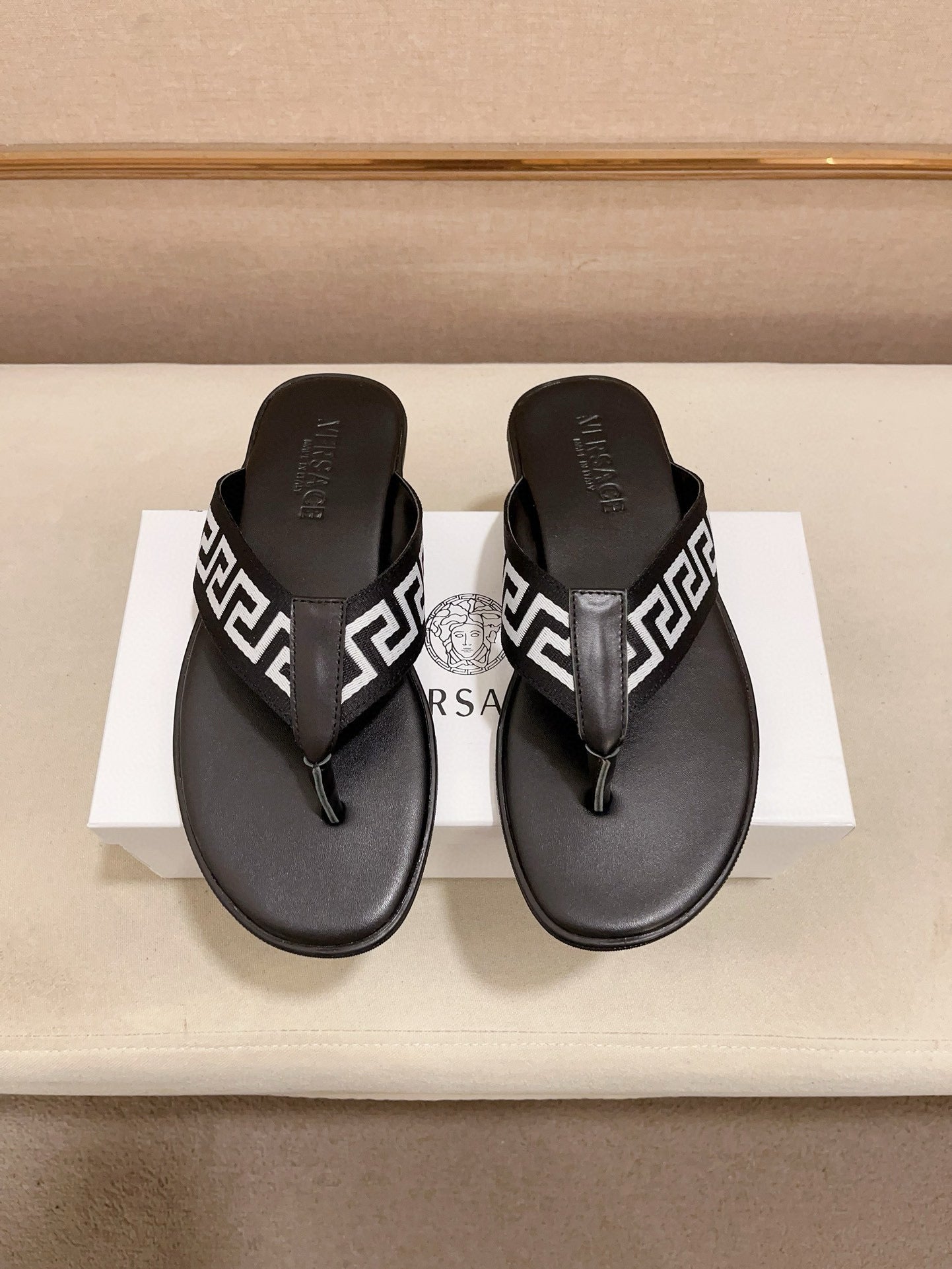 LuxluxHouse Best Quality Sandals Versace