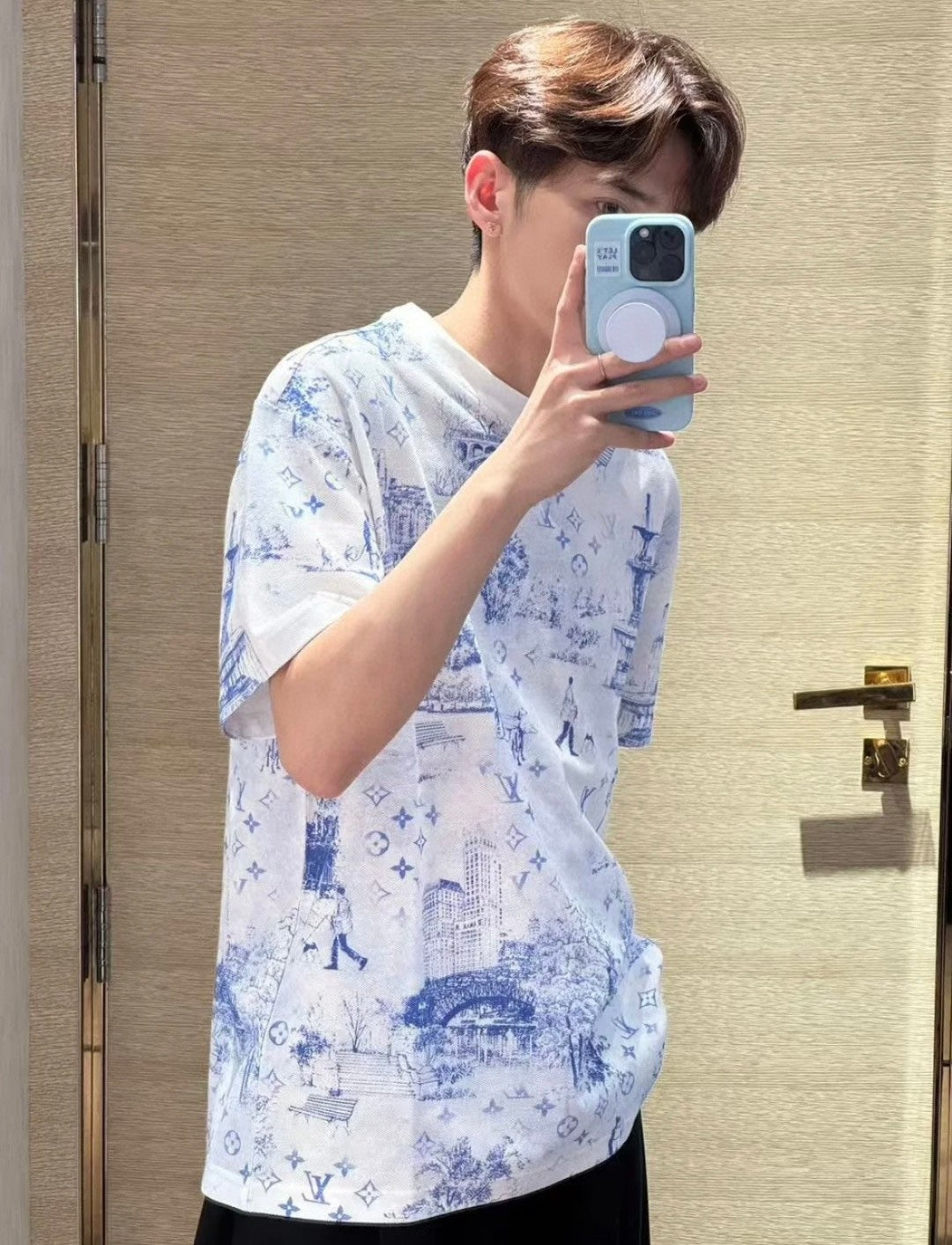 LuxluxHouse Best Quality Clothes T-shirt Louis Vuitton