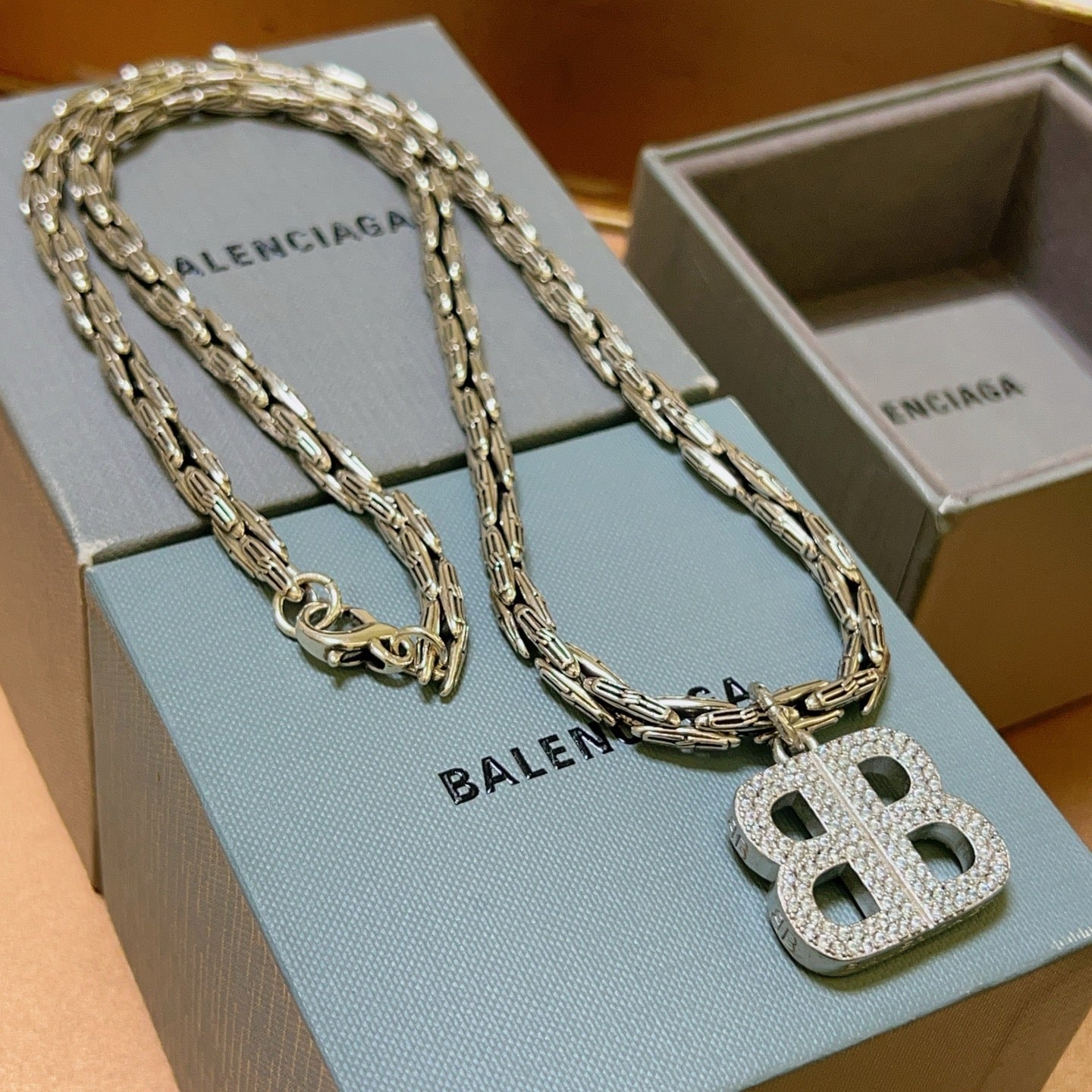 LuxluxHouse Best Quality Accessories Necklace Balenciaga