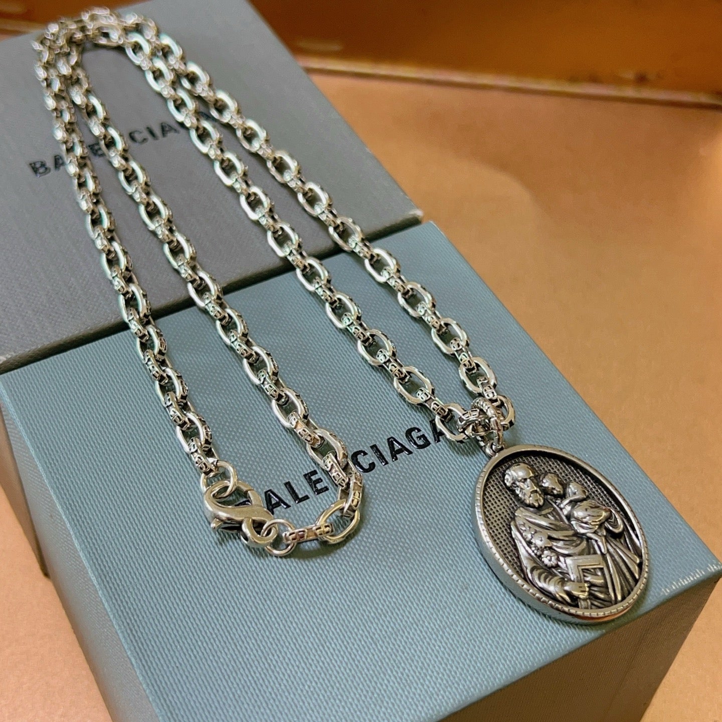 LuxluxHouse Best Quality Accessories Necklace Balenciaga