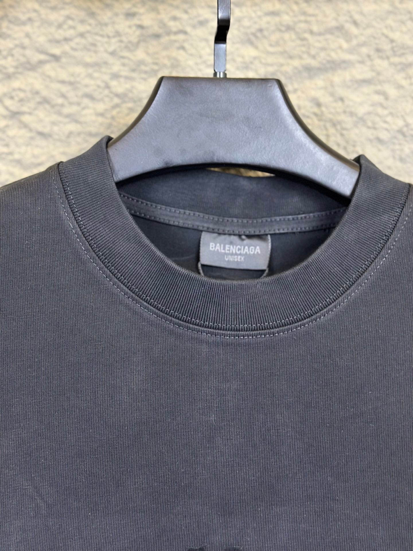 LuxluxHouse Best Quality Clothes Balenciaga T-shirt