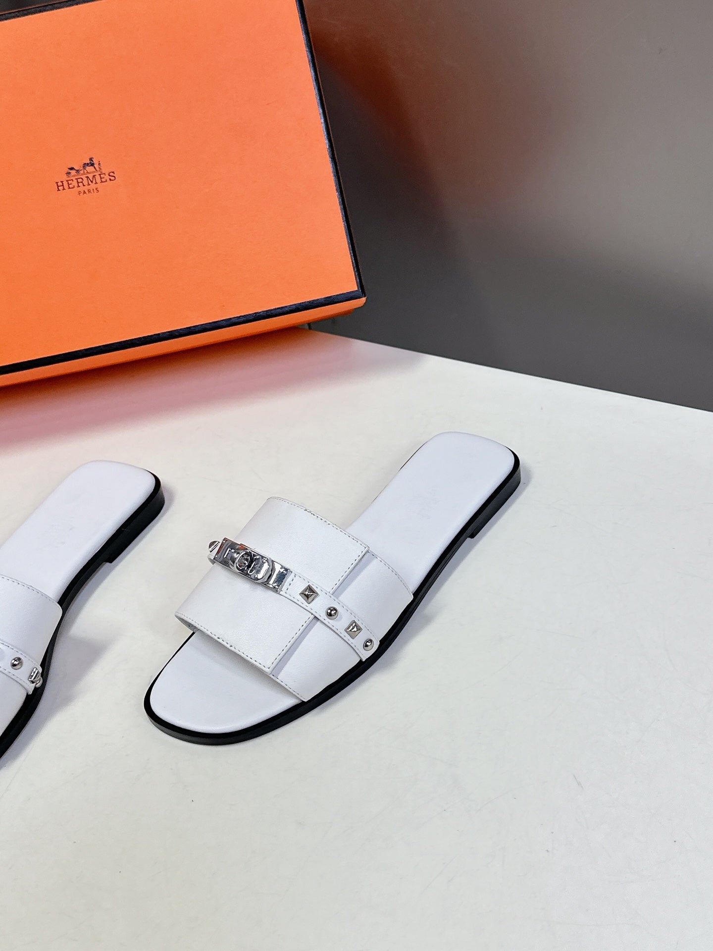 LuxluxHouse Best Quality Women Shoes Hermes