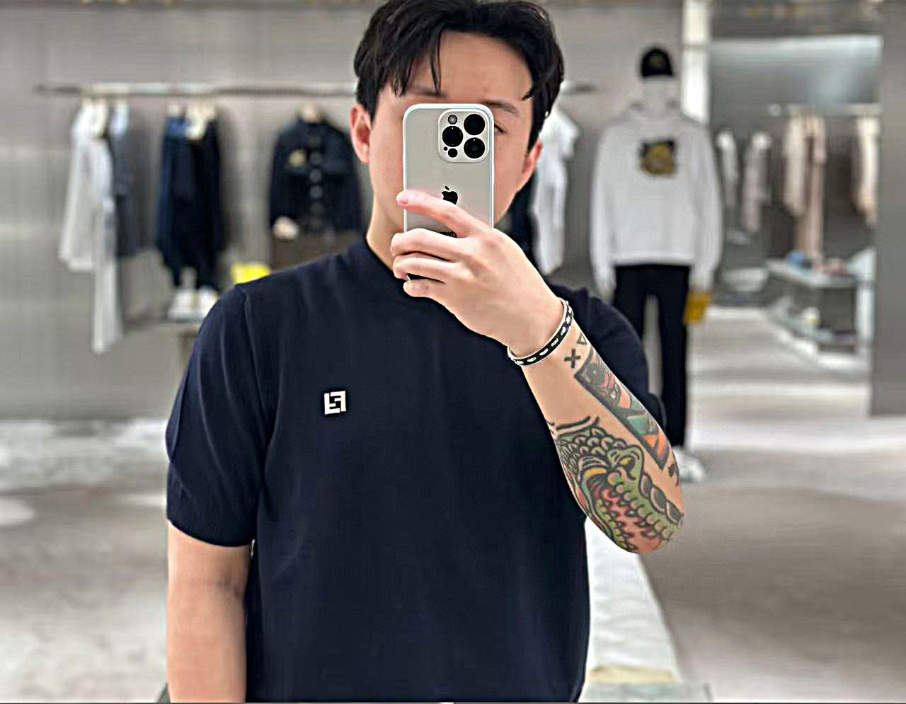 LuxluxHouse Best Quality Clothes Fendi T-shirt