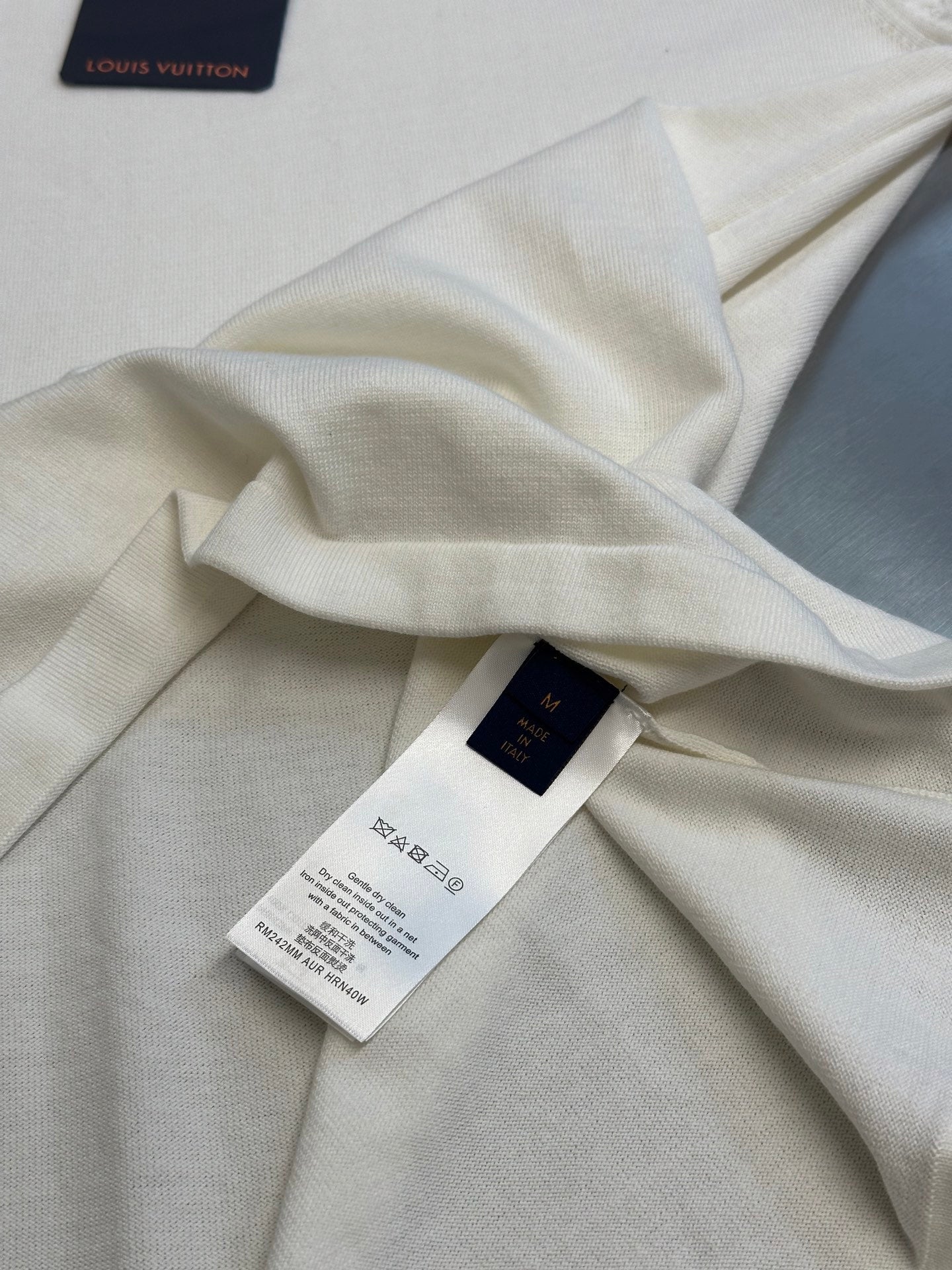 LuxluxHouse Best Quality Clothes T-shirt Louis Vuitton