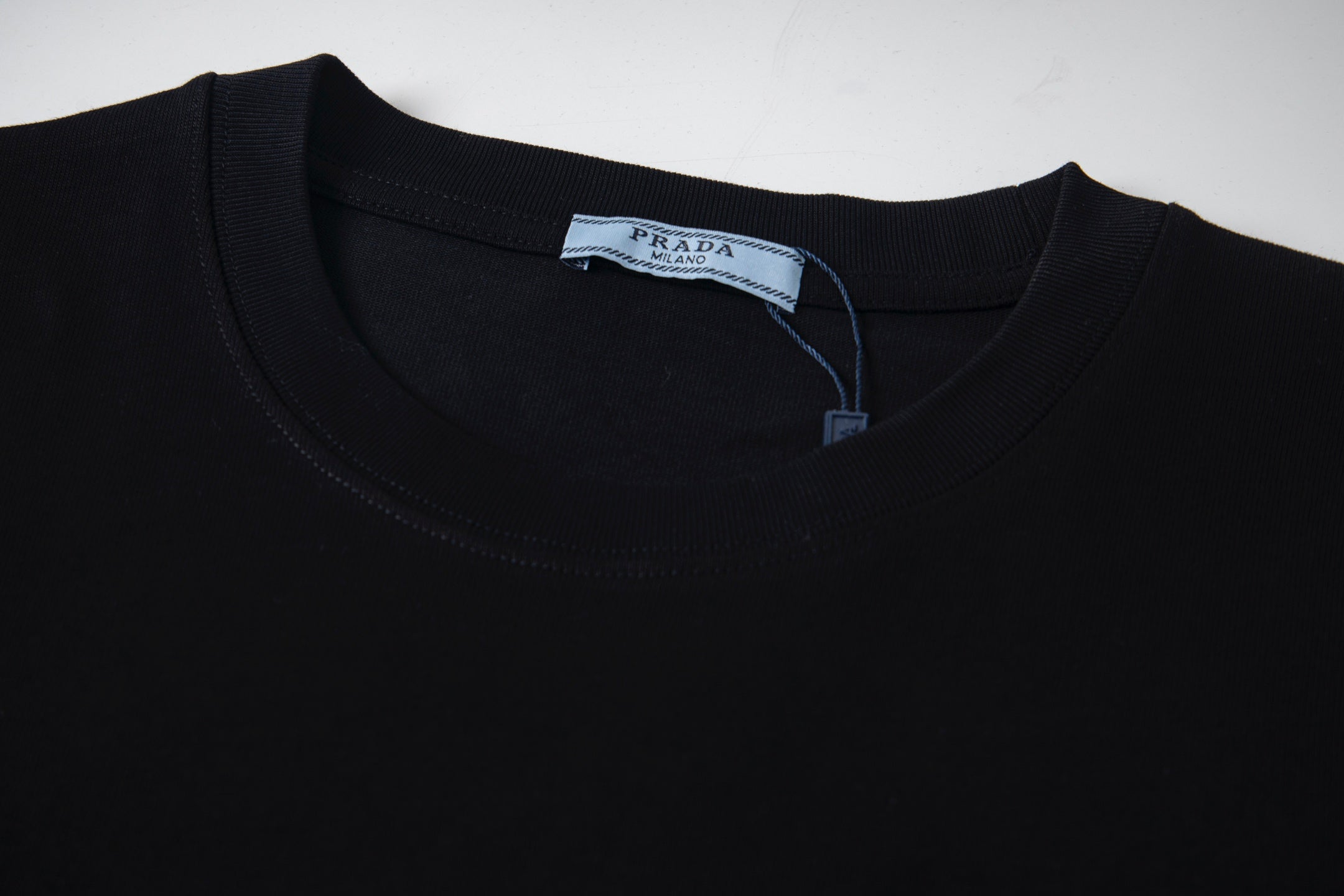 LuxluxHouse Best Quality Clothes T-shirt Prada