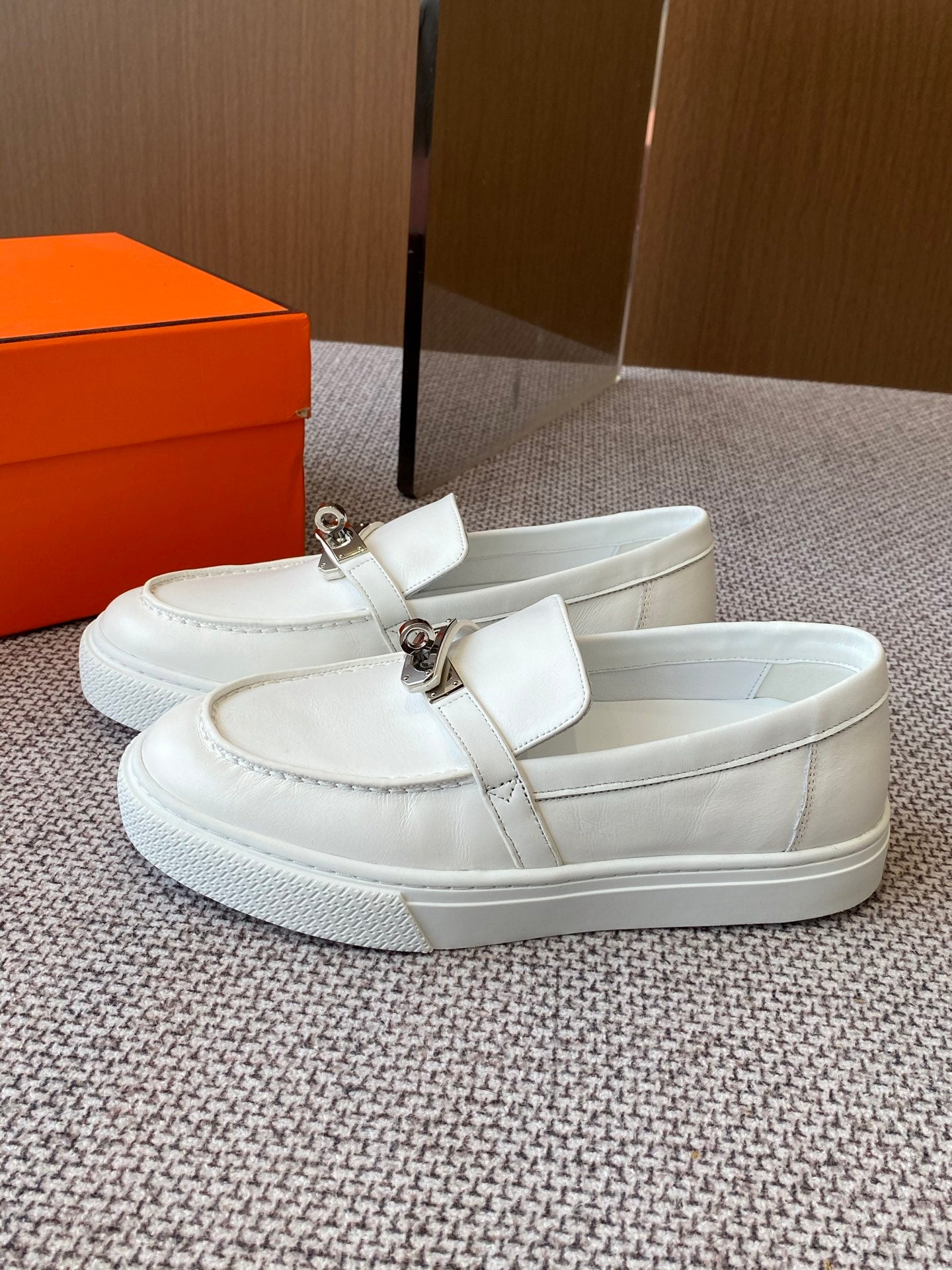 LuxluxHouse Best Quality Women Shoes Hermes