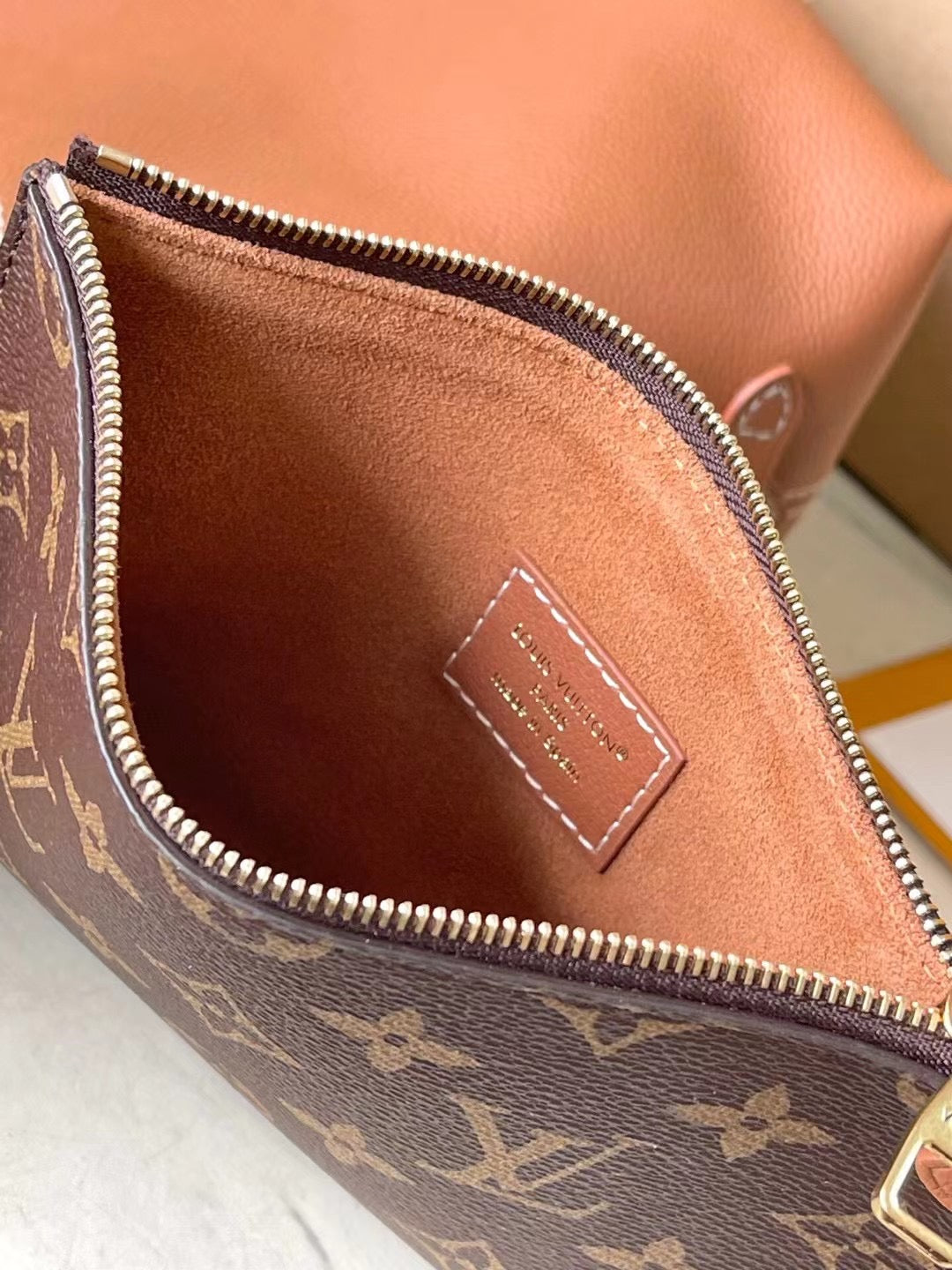 LuxluxHouse Best Quality Bags Louis Vuitton Women Men