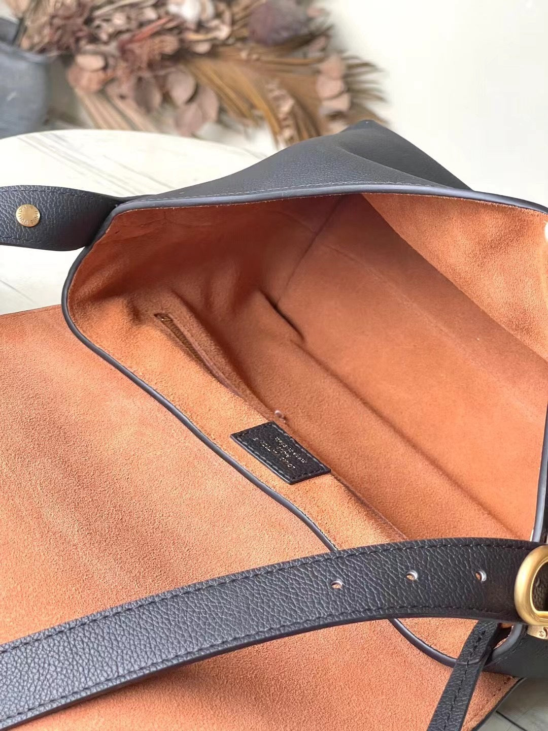 LuxluxHouse Best Quality Bags Louis Vuitton Women Men