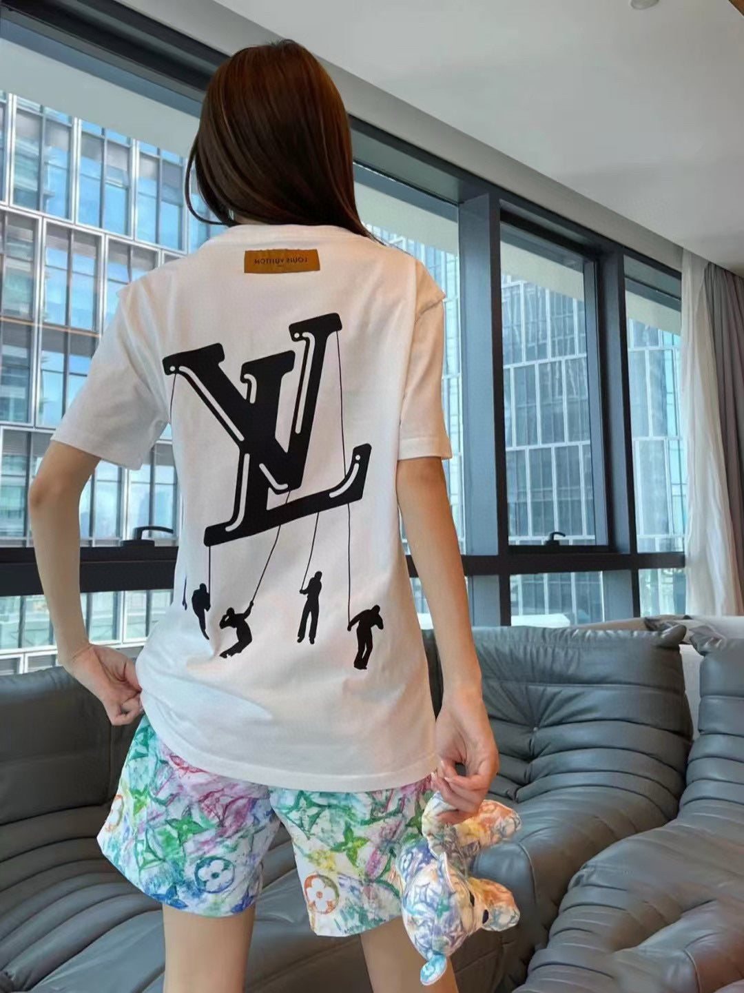 LuxluxHouse Best Quality Clothes T-shirt Louis Vuitton