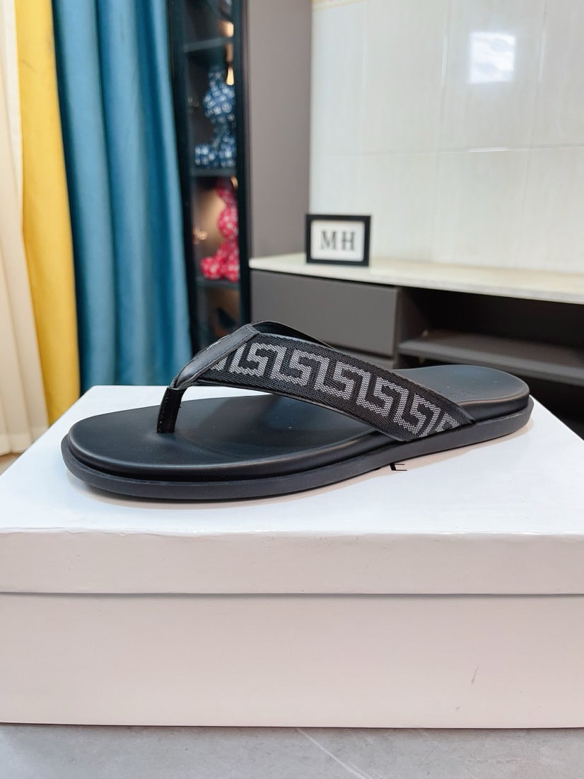 LuxluxHouse Best Quality Sandals Versace