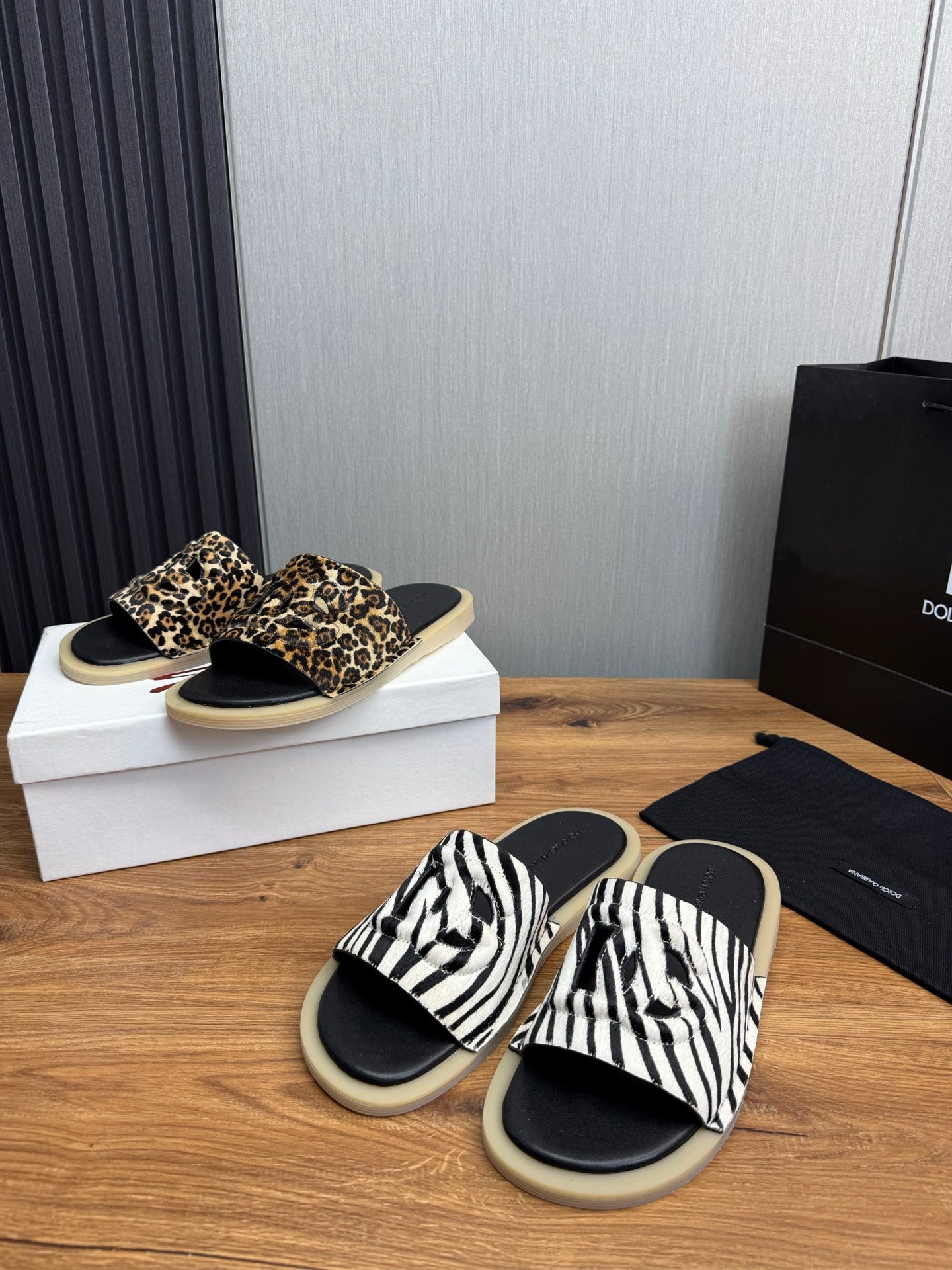 LuxluxHouse Best Quality Sandals Dolce & Gabbana