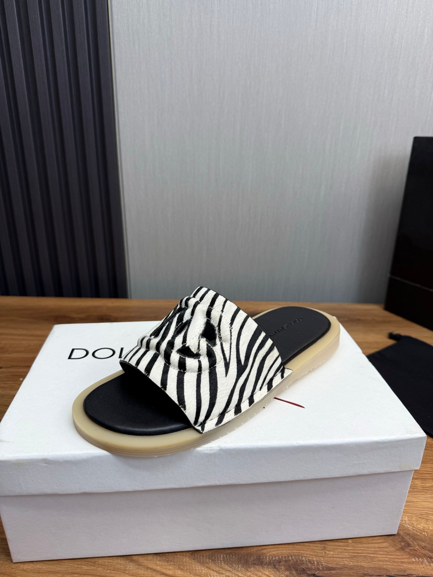 LuxluxHouse Best Quality Sandals Dolce & Gabbana