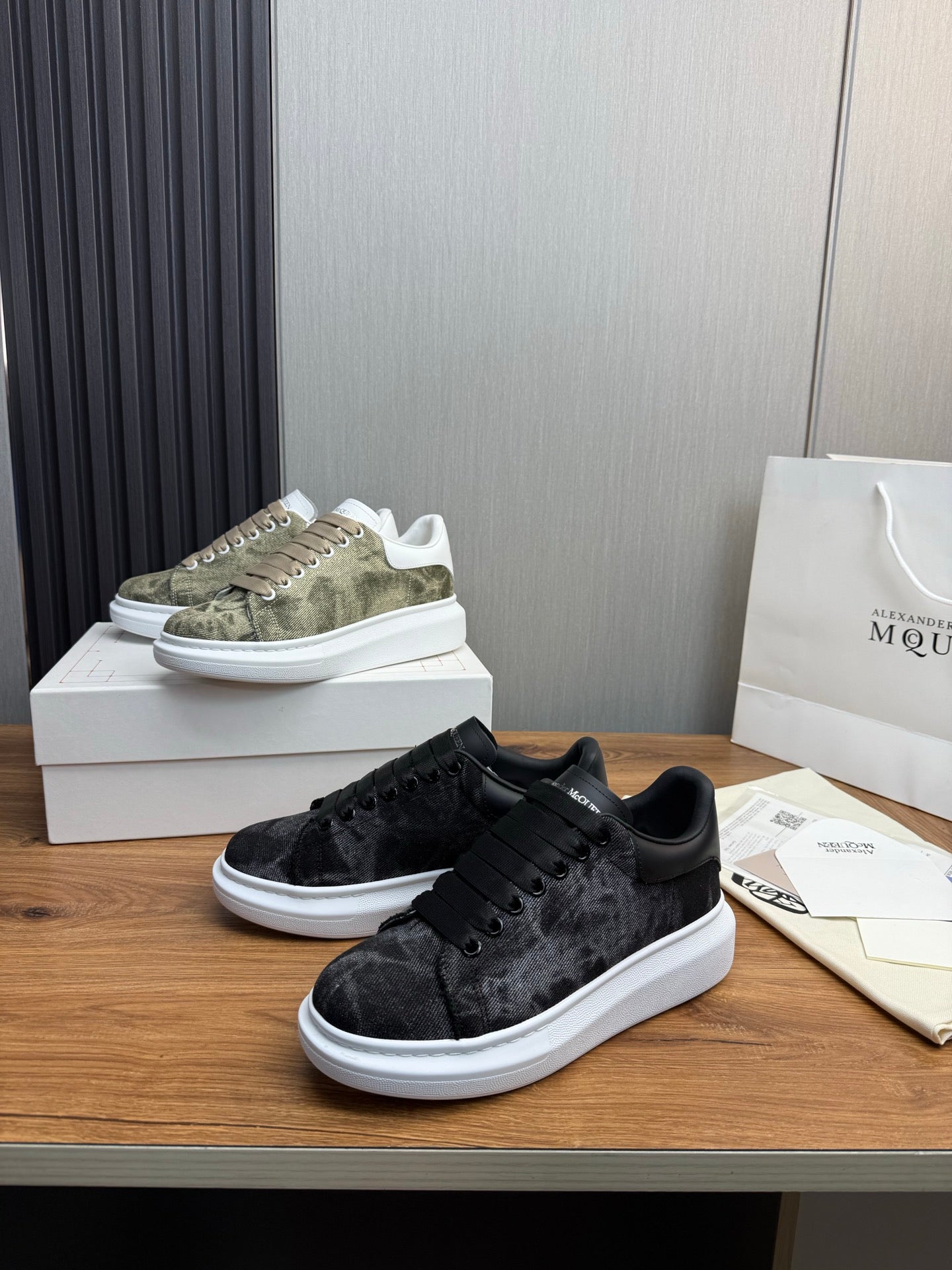 LuxluxHouse Best Quality Shoes Alexander McQueen