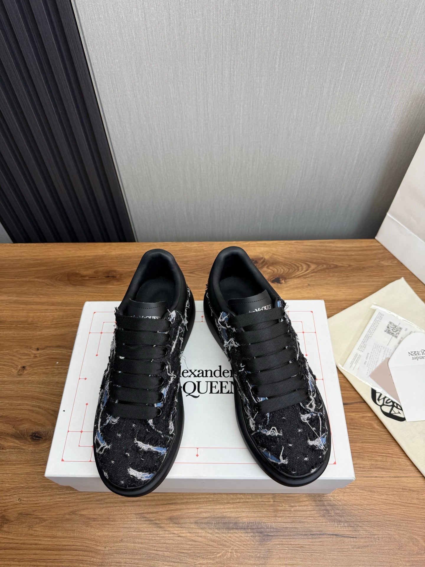 LuxluxHouse Best Quality Shoes Alexander McQueen