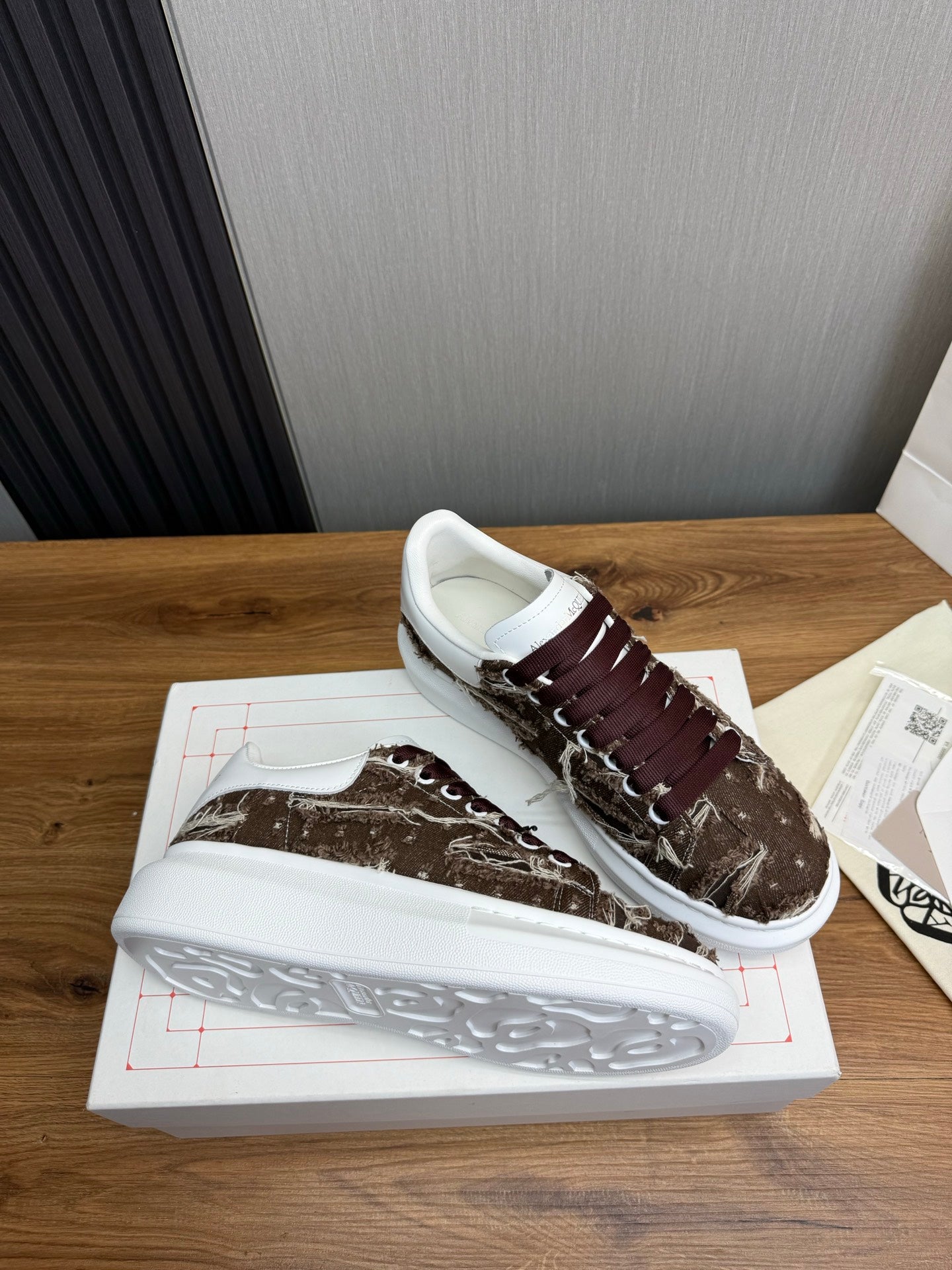 LuxluxHouse Best Quality Shoes Alexander McQueen