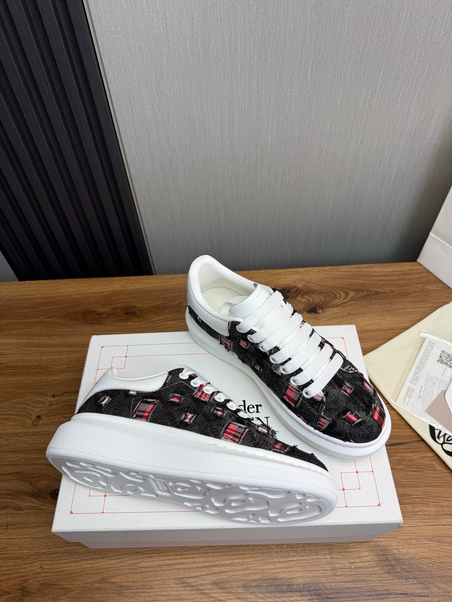 LuxluxHouse Best Quality Shoes Alexander McQueen