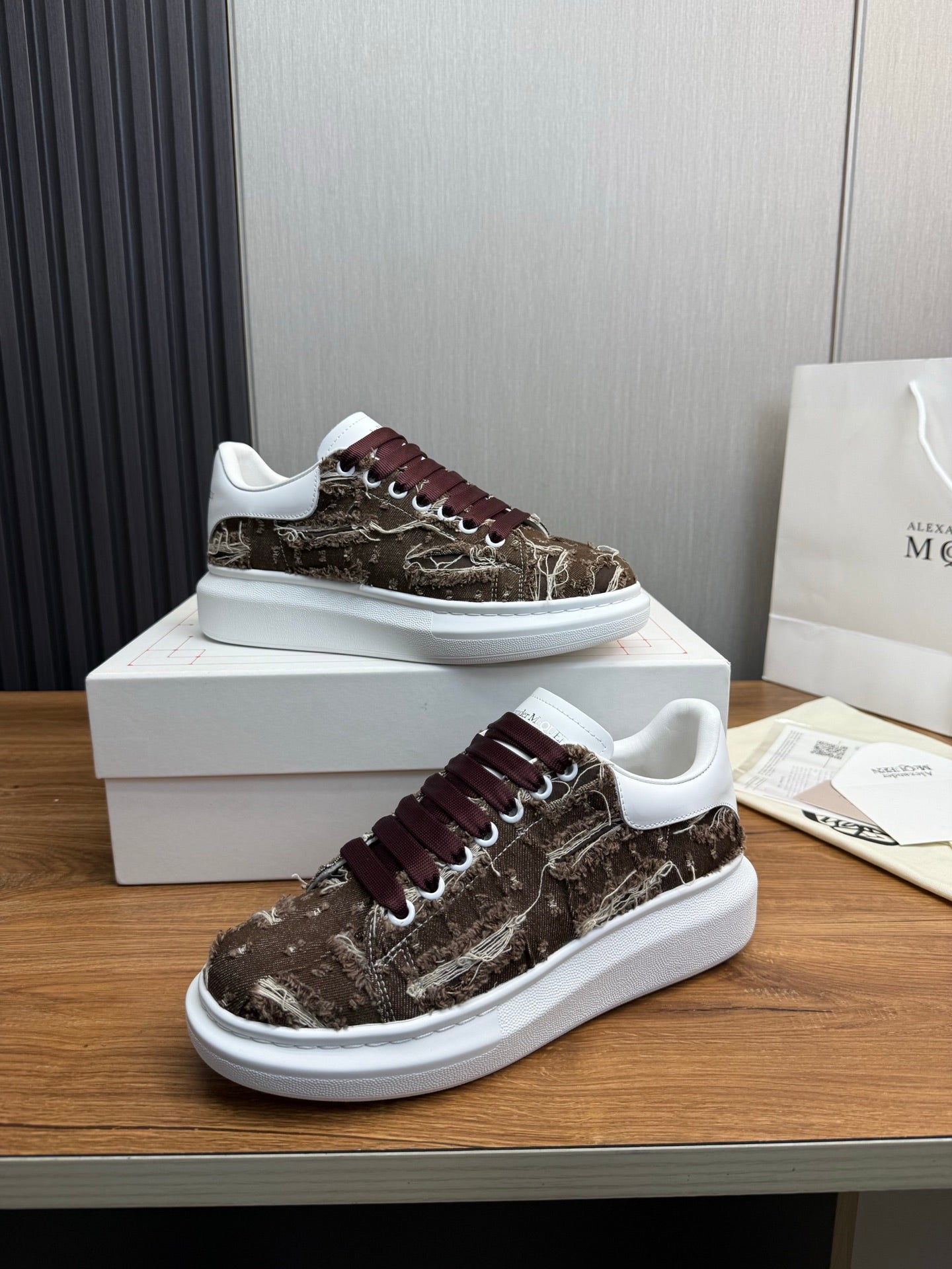 LuxluxHouse Best Quality Shoes Alexander McQueen