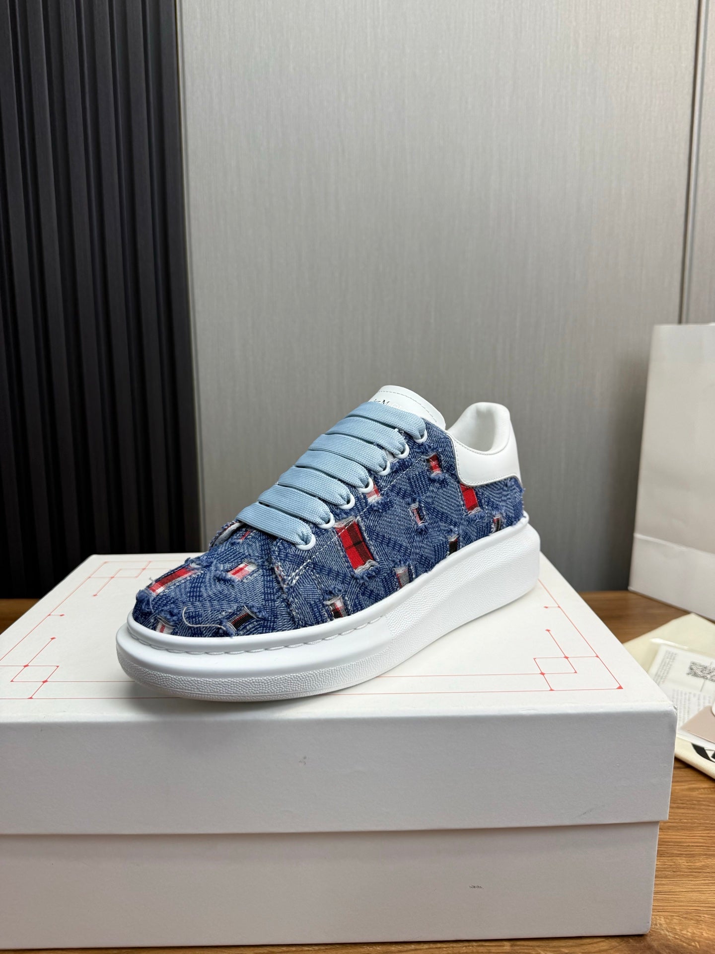 LuxluxHouse Best Quality Shoes Alexander McQueen