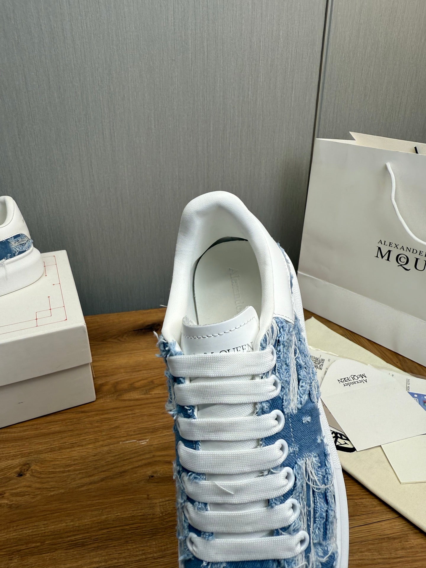 LuxluxHouse Best Quality Shoes Alexander McQueen