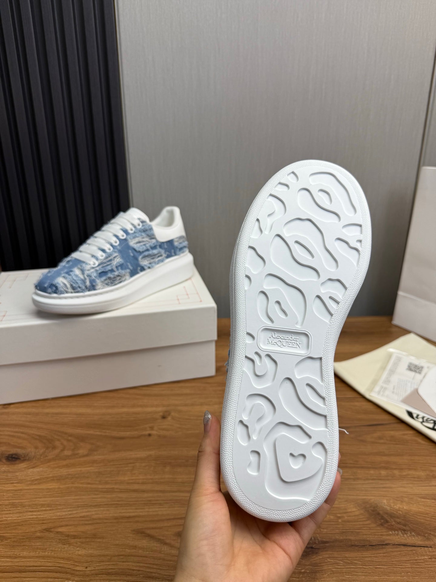 LuxluxHouse Best Quality Shoes Alexander McQueen