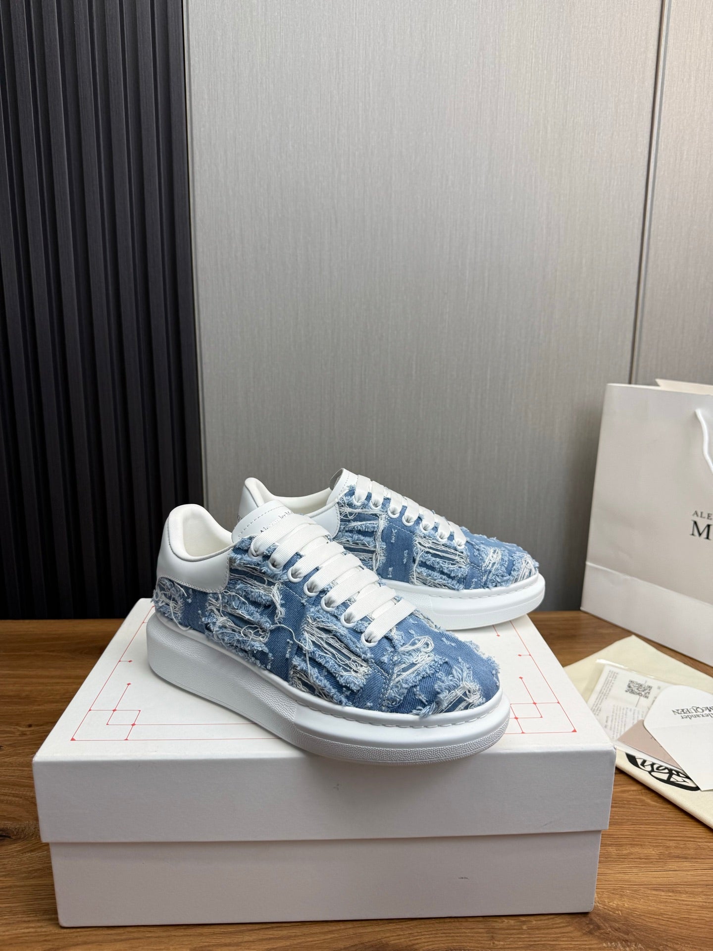 LuxluxHouse Best Quality Shoes Alexander McQueen