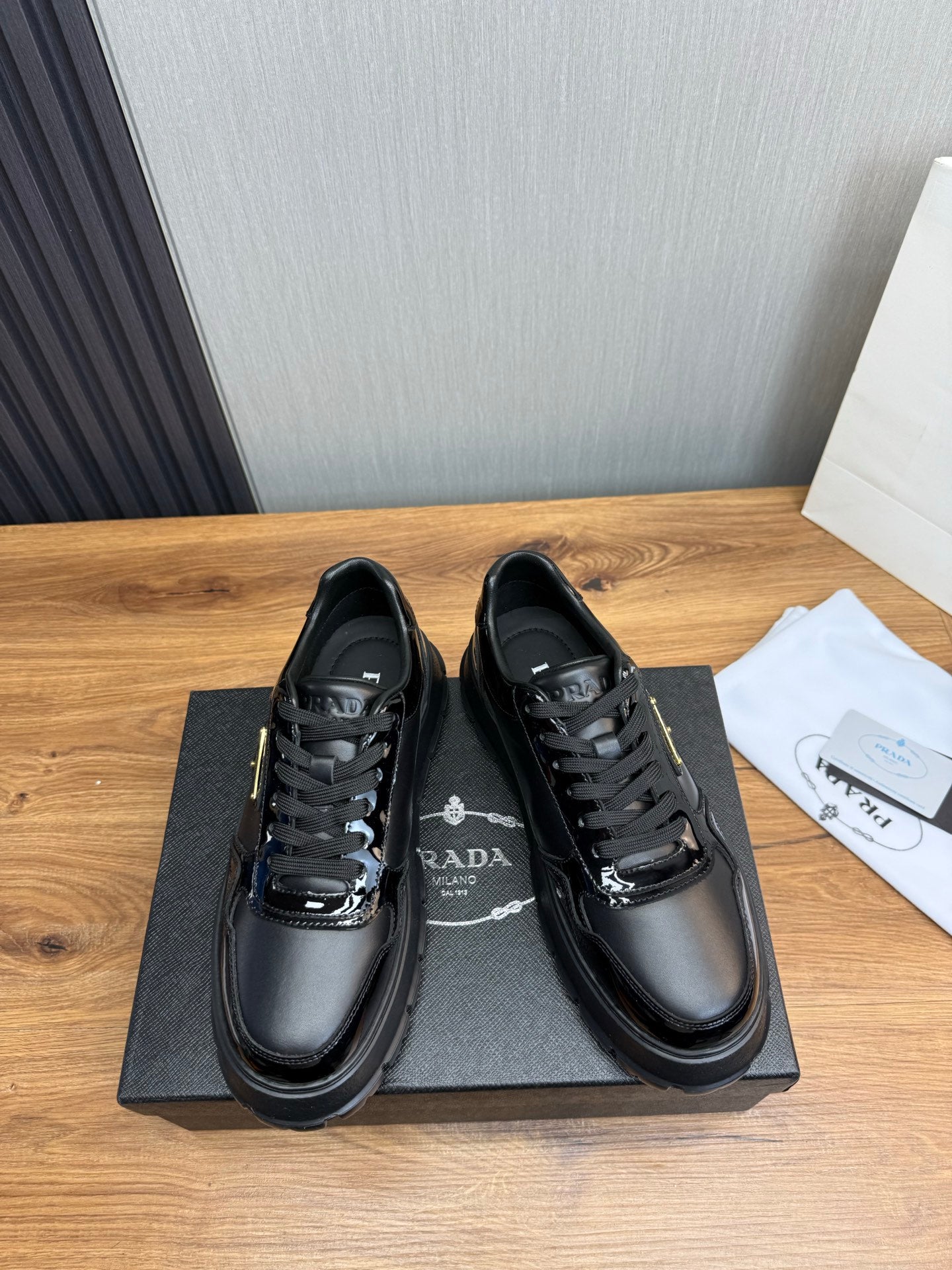 LuxluxHouse Best Quality Shoes Prada