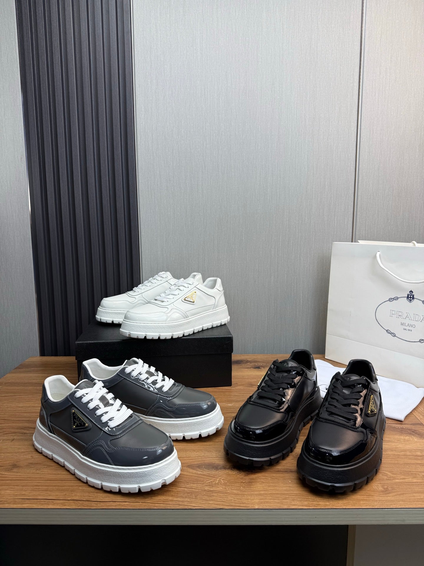 LuxluxHouse Best Quality Shoes Prada